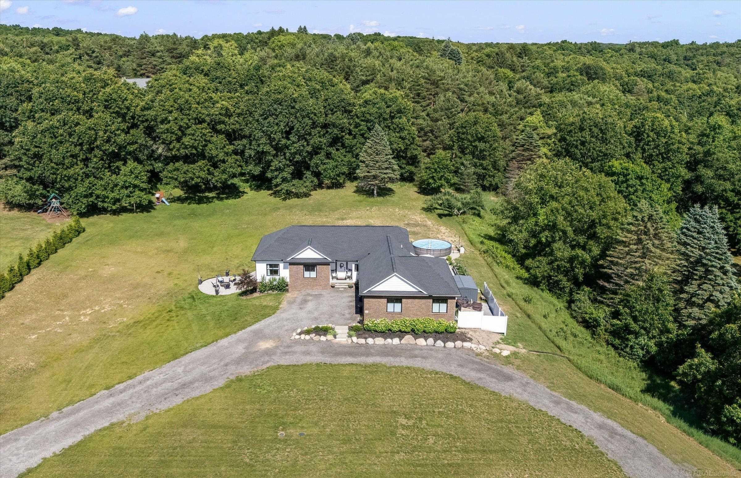 370 Windridge Lane