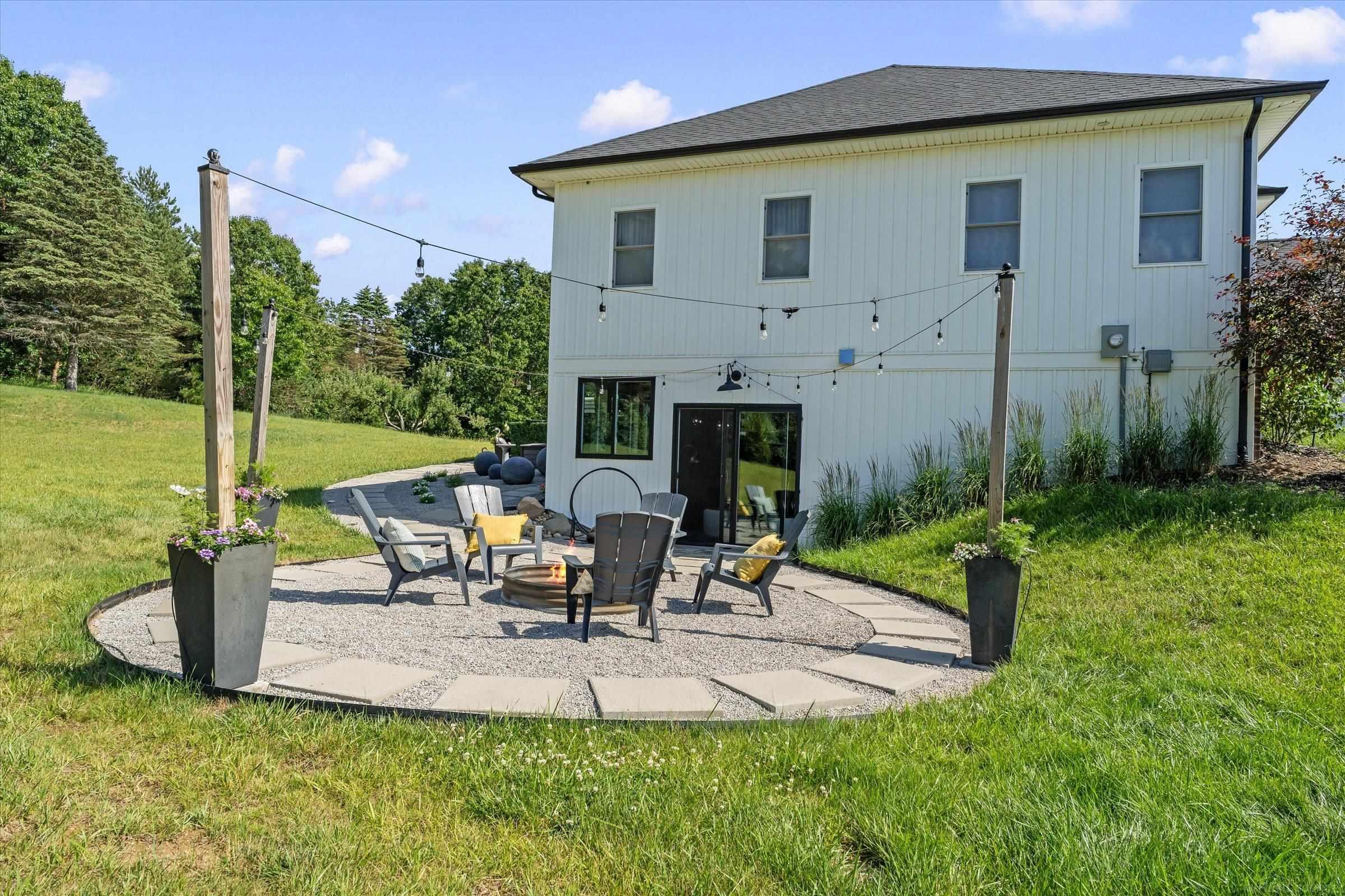 370 Windridge Lane