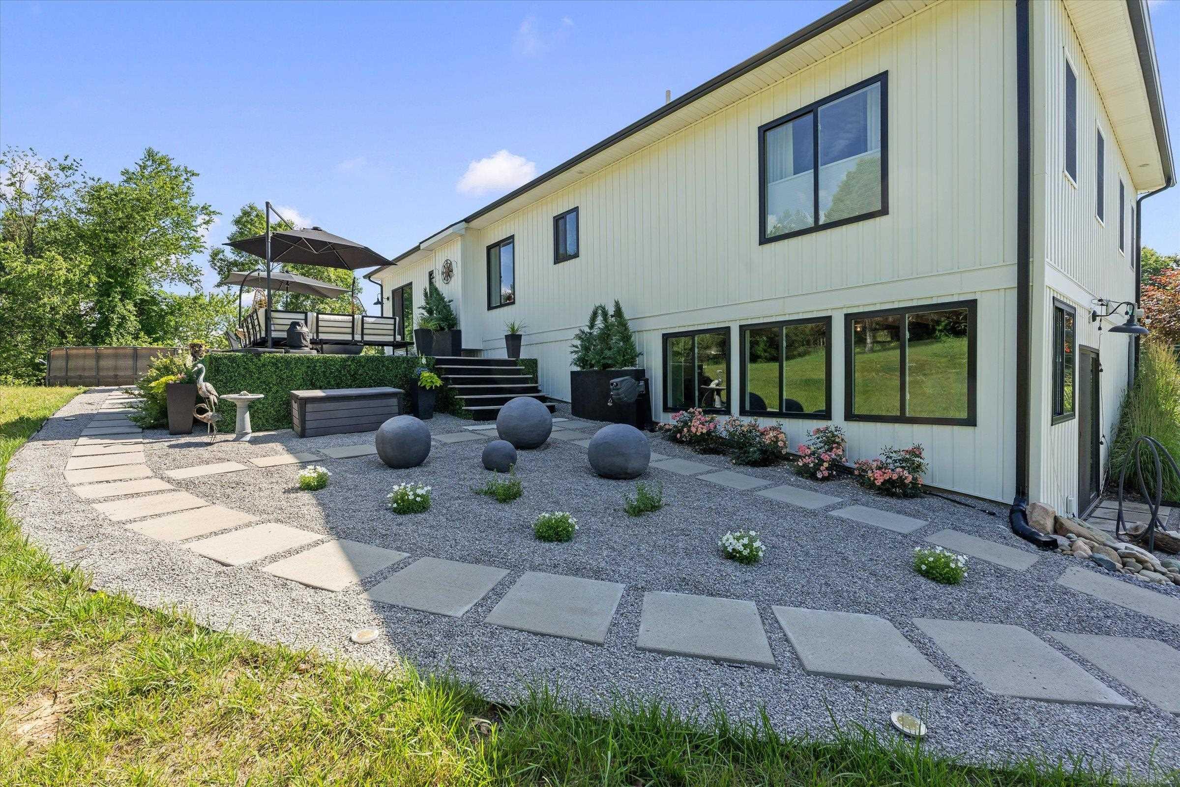370 Windridge Lane
