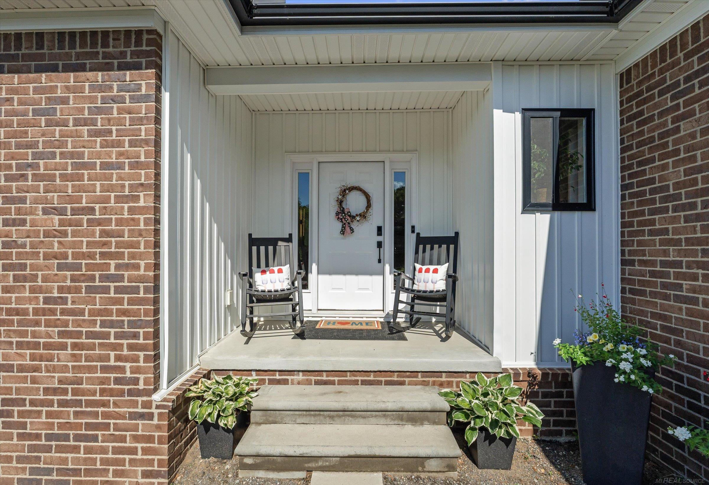 370 Windridge Lane