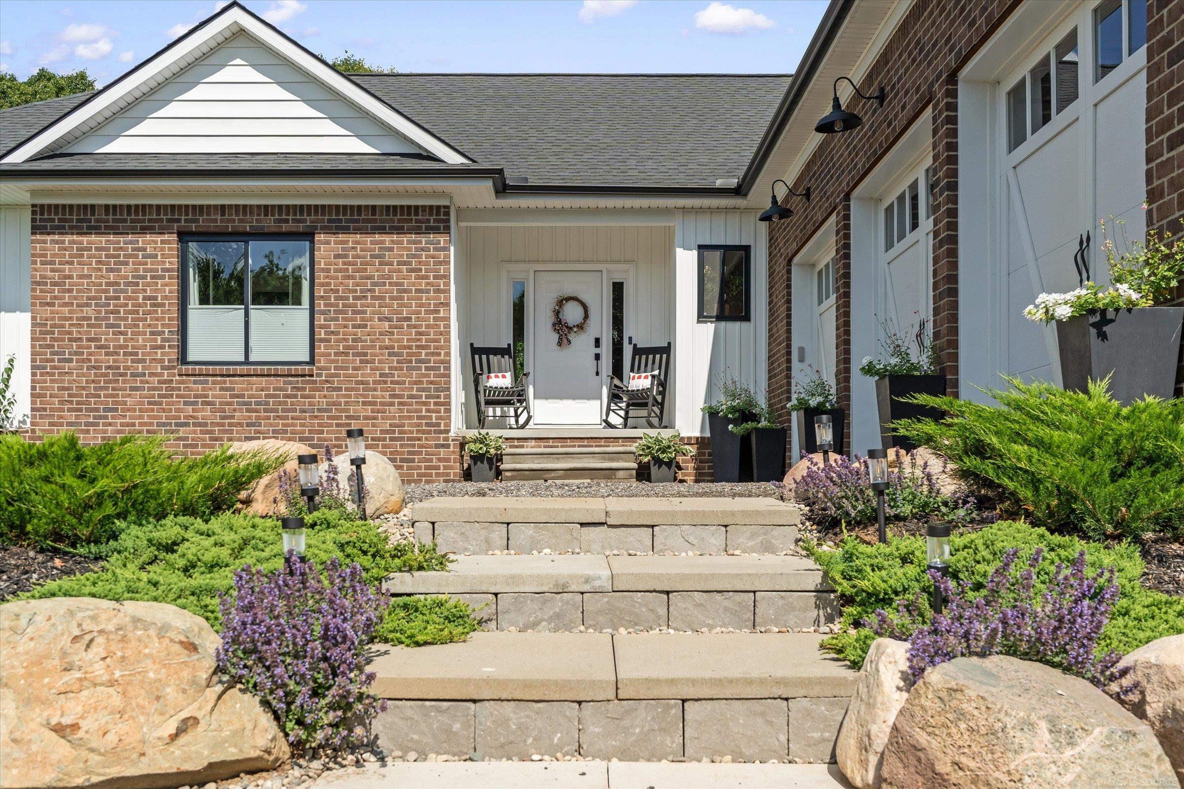 370 Windridge Lane