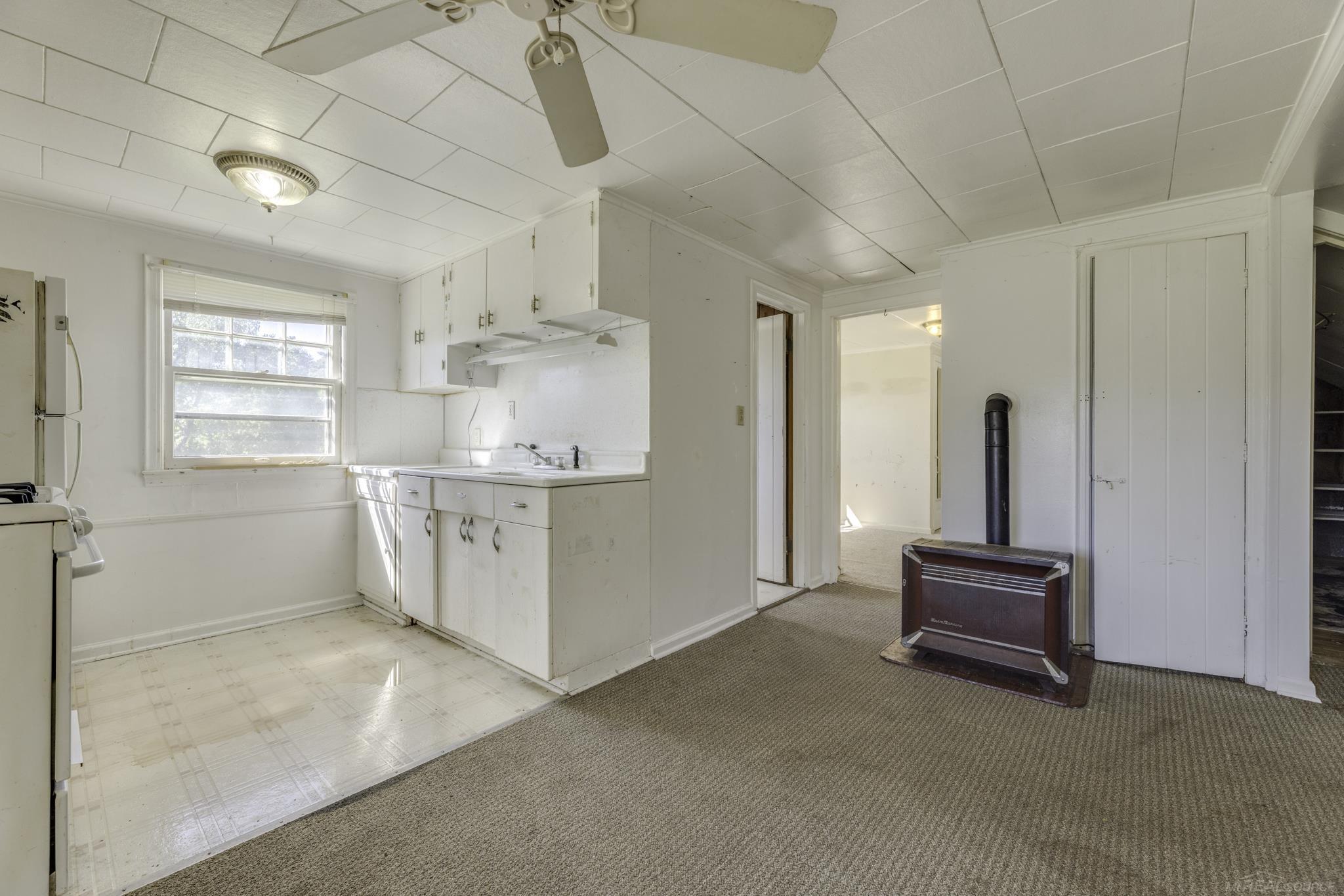 5957 Lakeshore Road