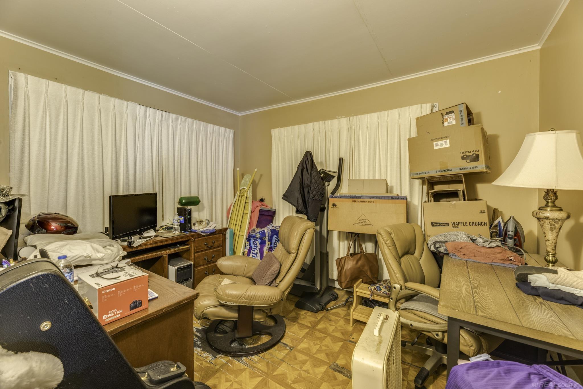 5957 Lakeshore Road