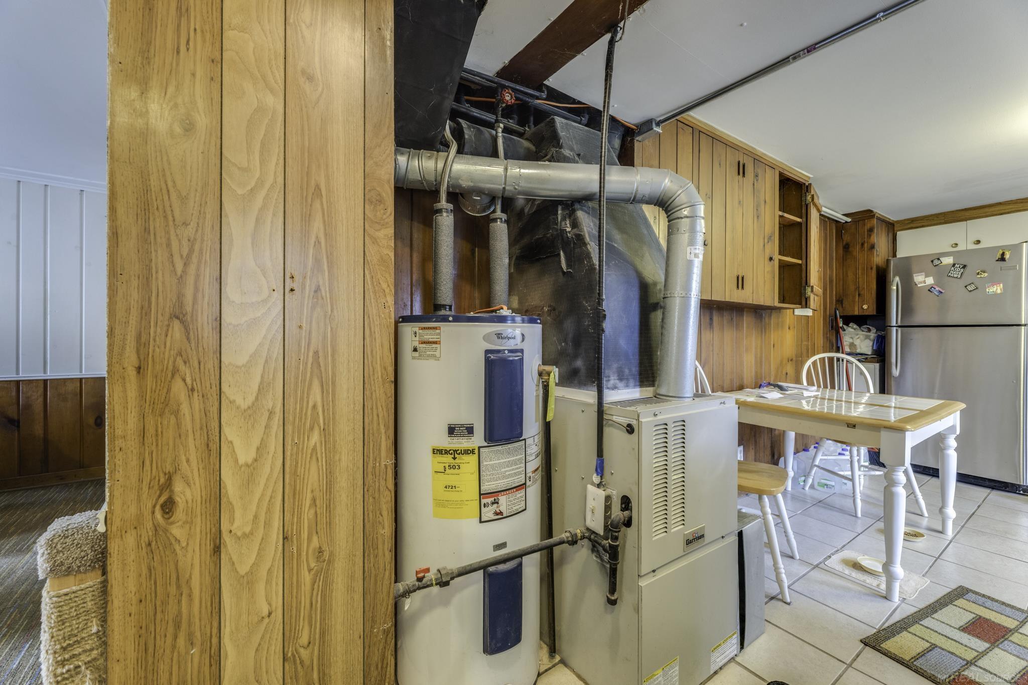 5957 Lakeshore Road