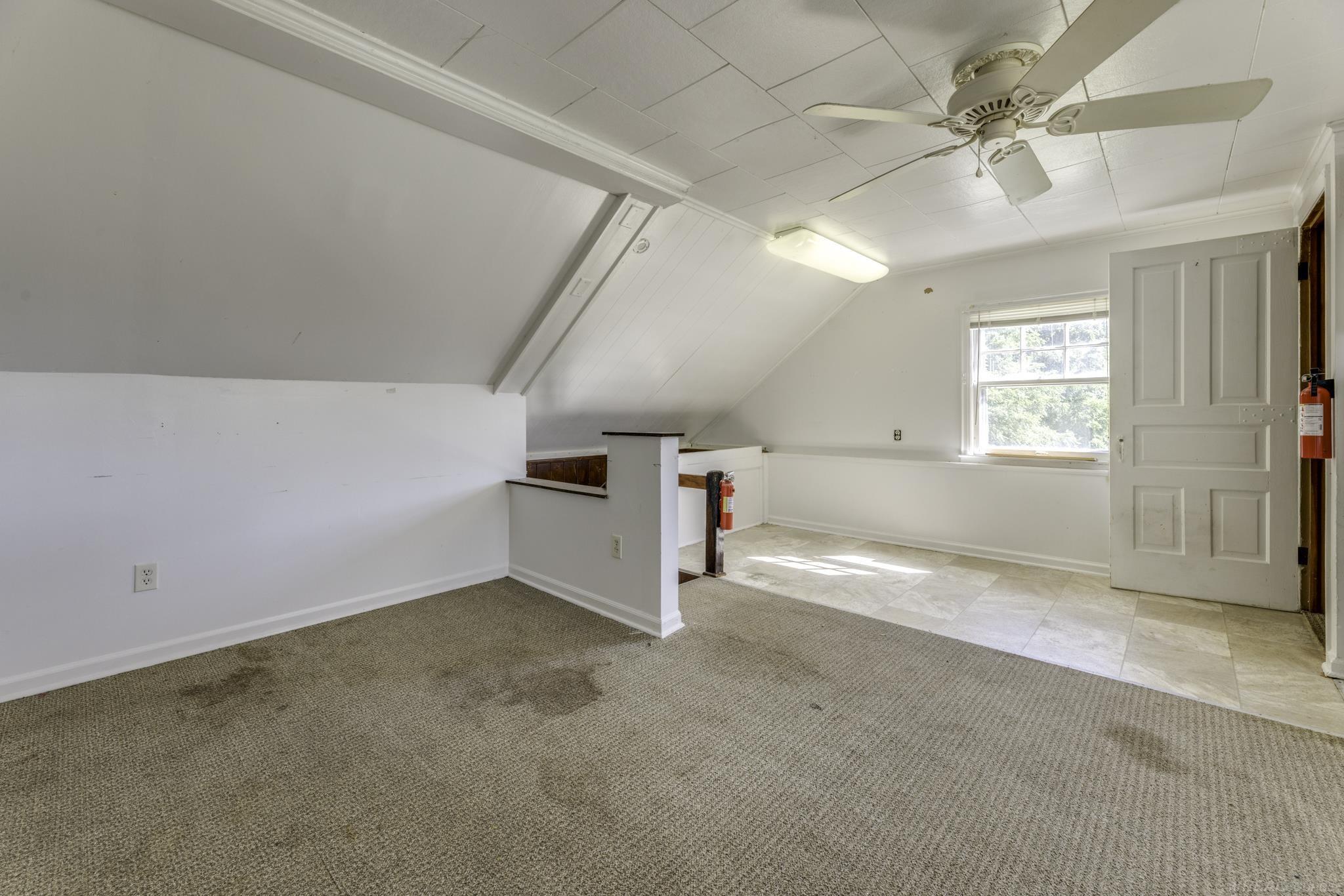 5957 Lakeshore Road