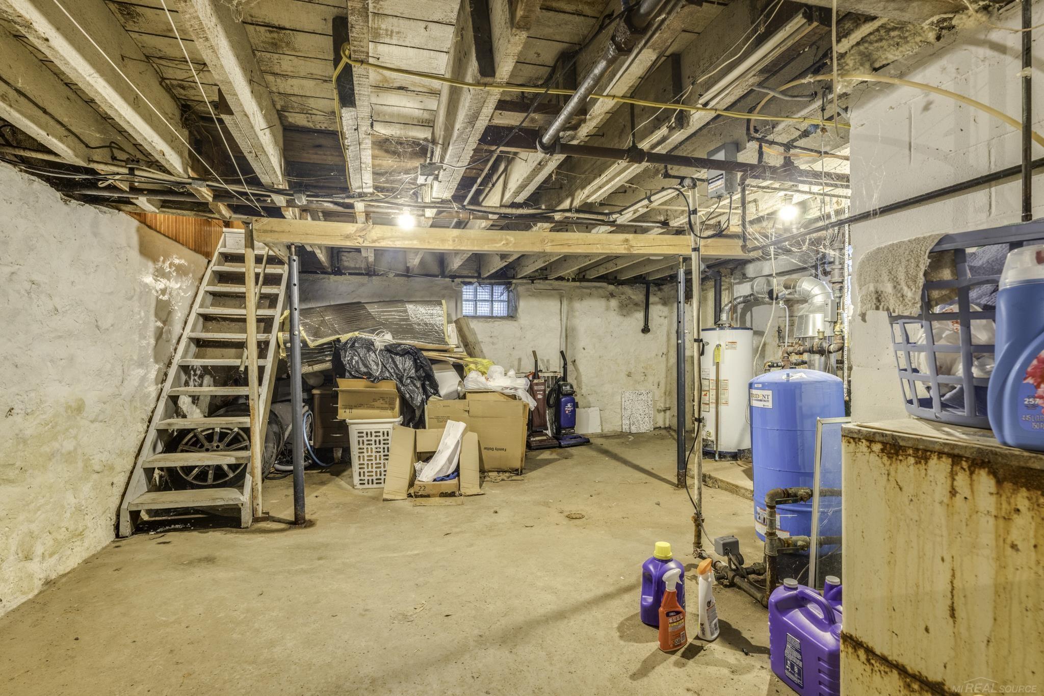 5957 Lakeshore Road