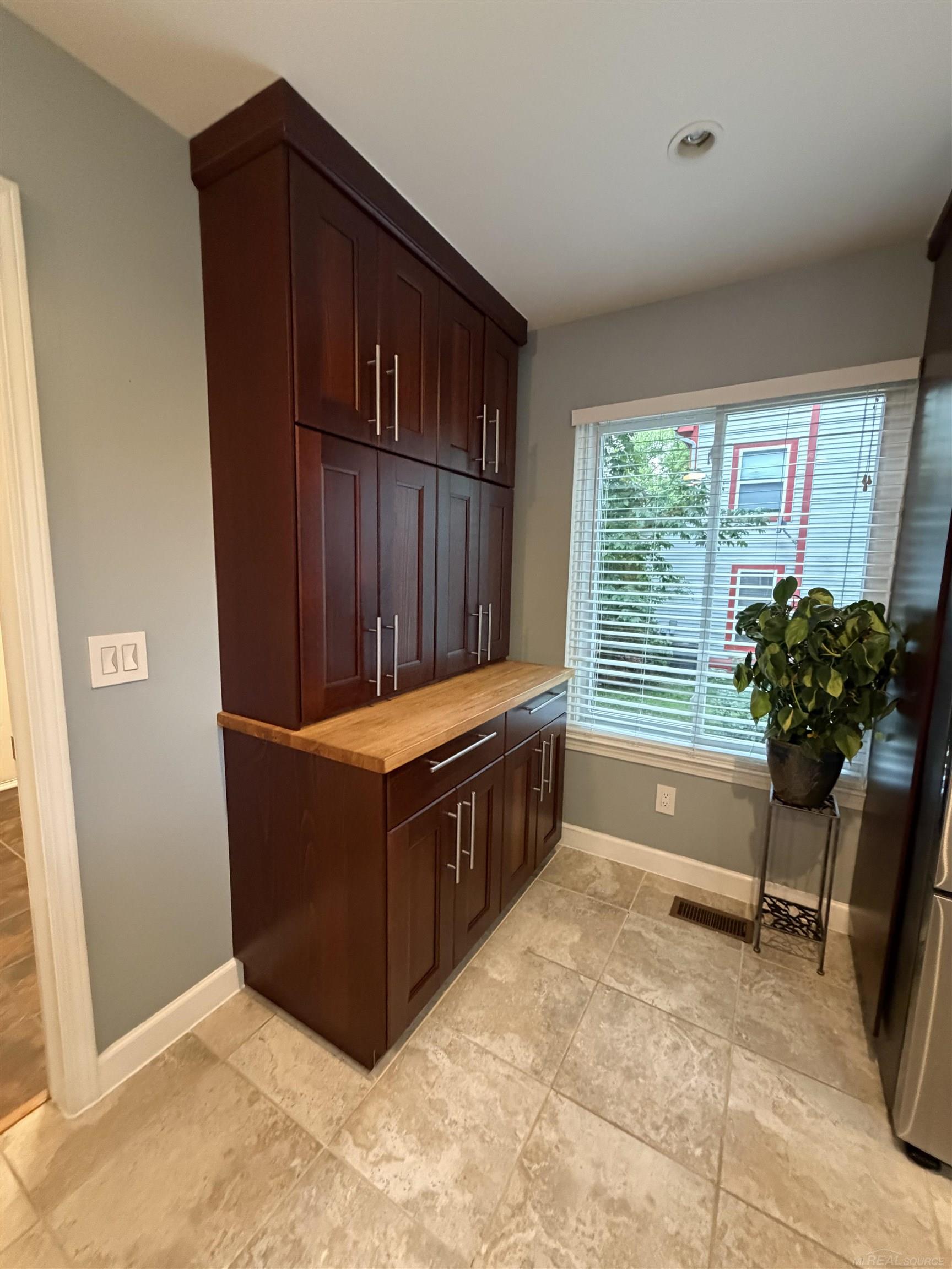 23183 Potomac Circle