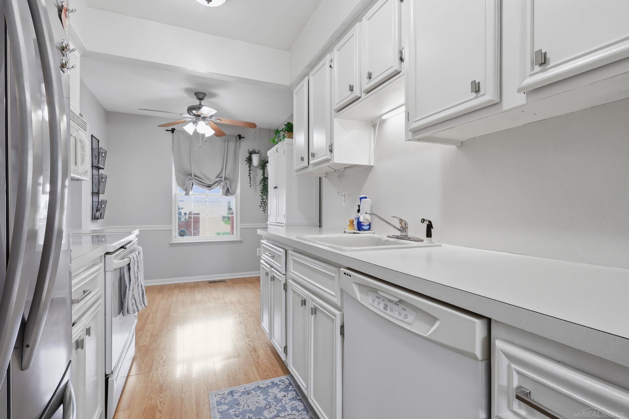 119 Manor Way