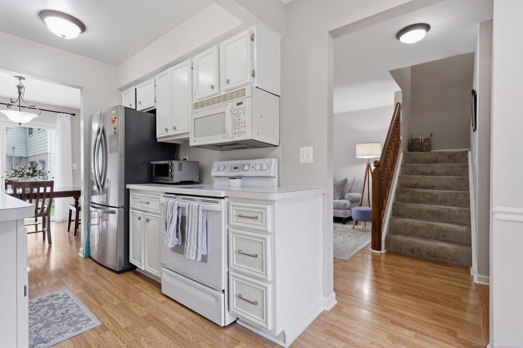 119 Manor Way