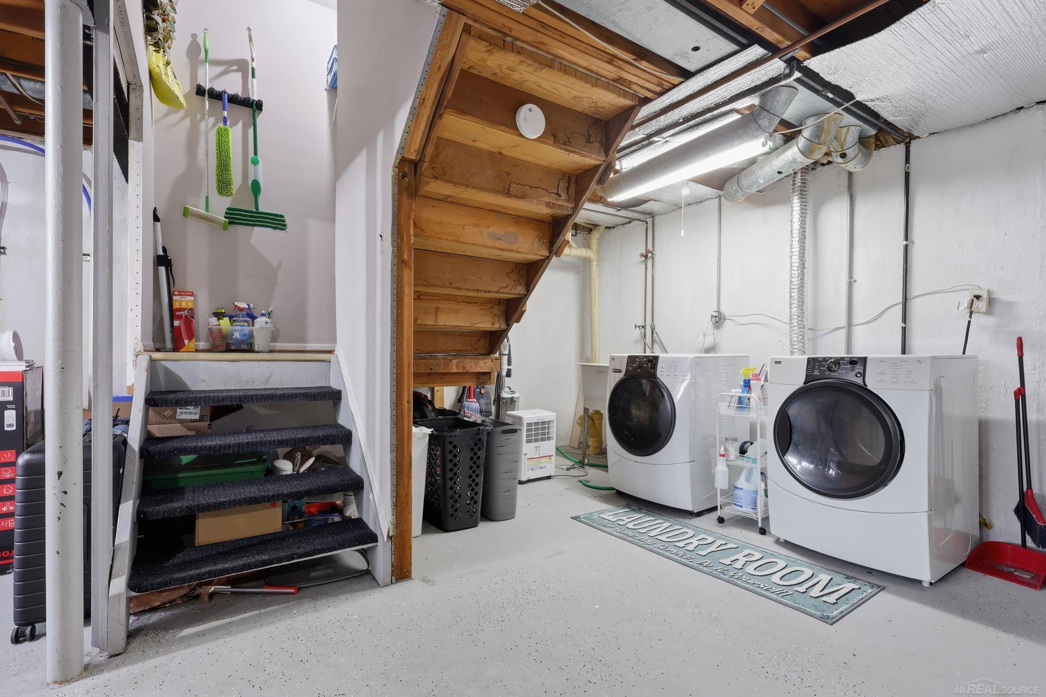 119 Manor Way