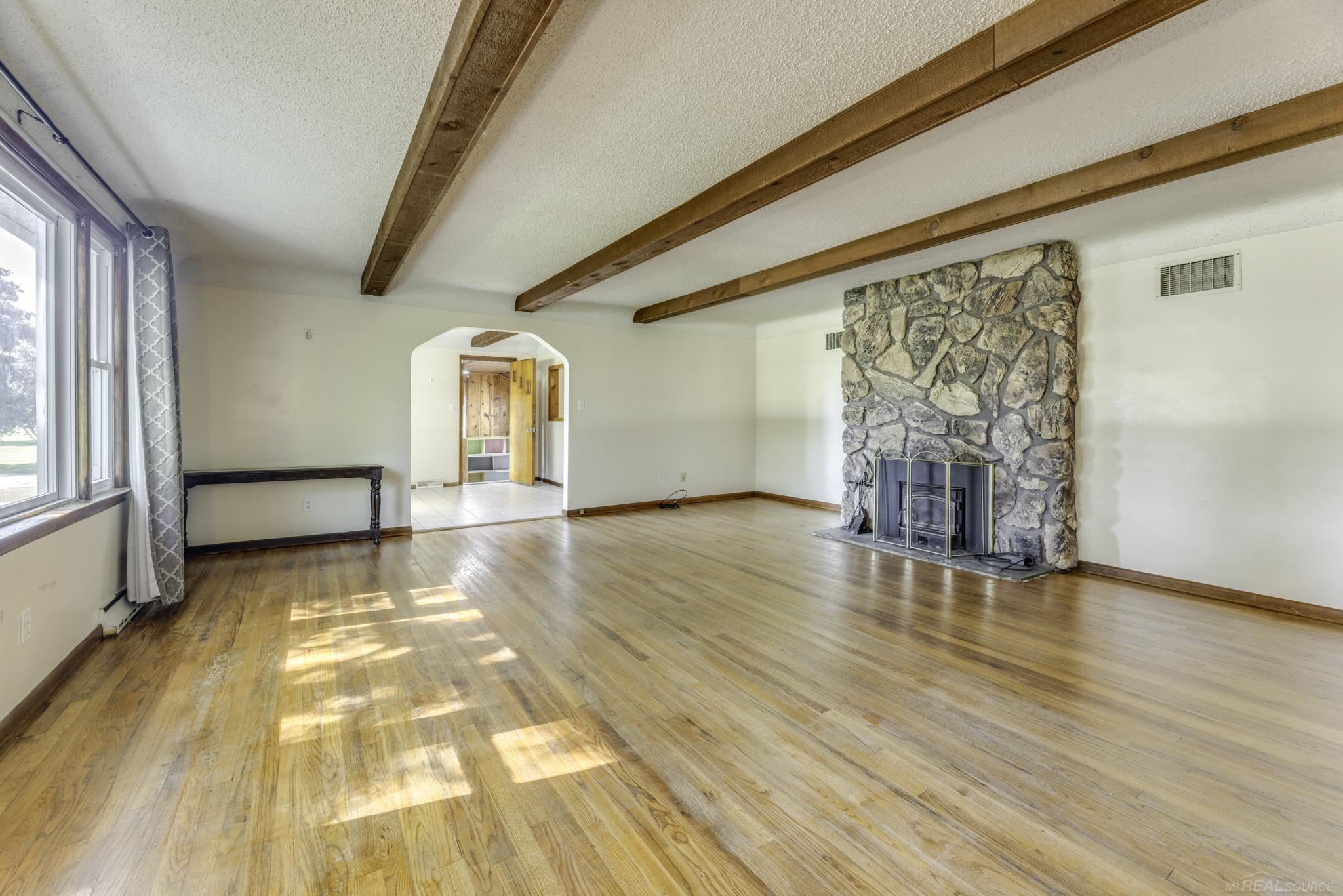 5920 Lakeshore Road