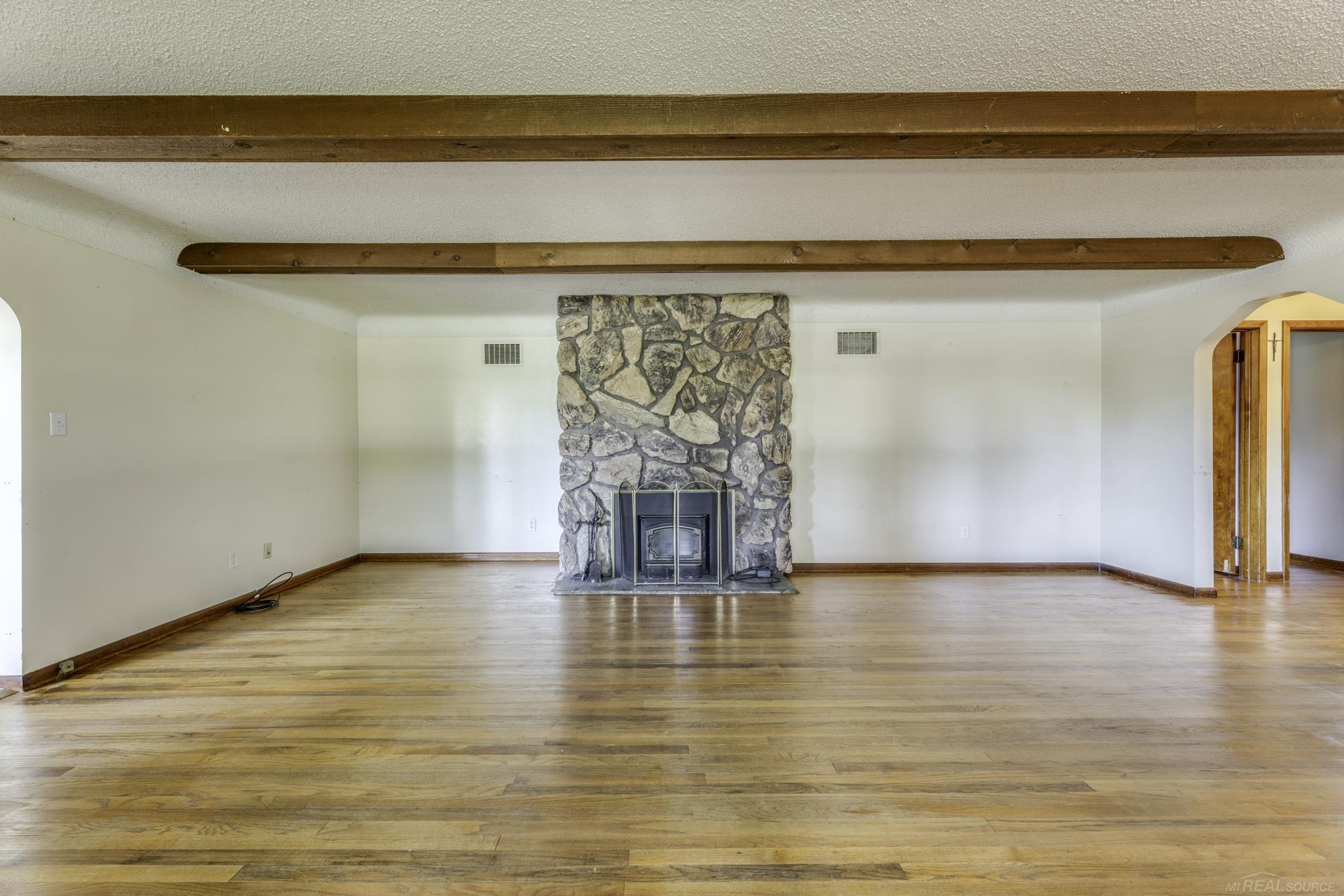 5920 Lakeshore Road