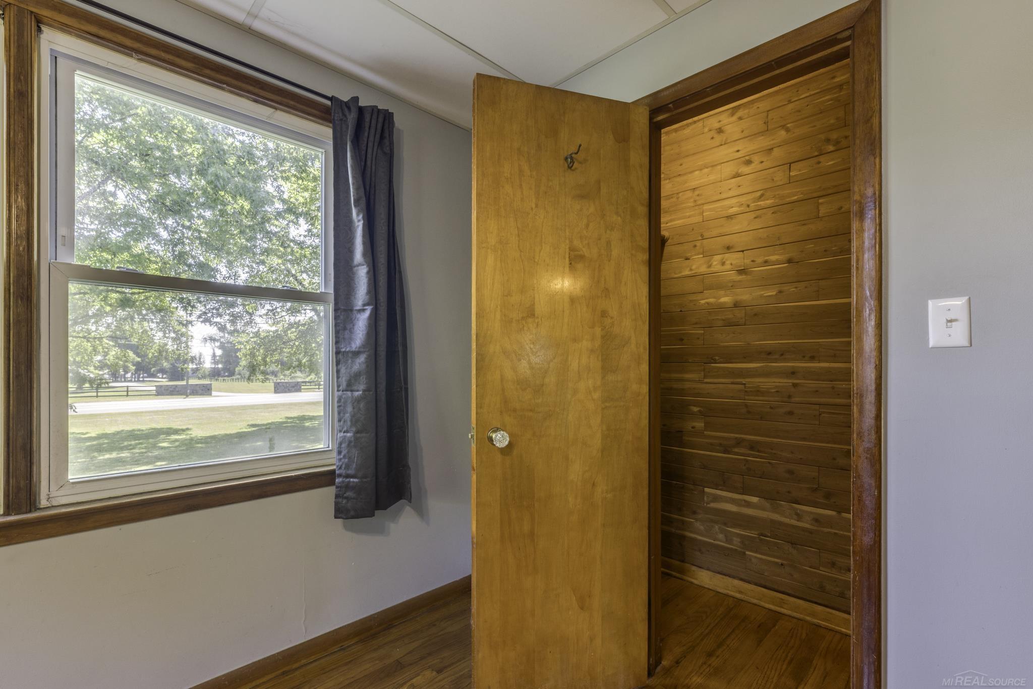 5920 Lakeshore Road