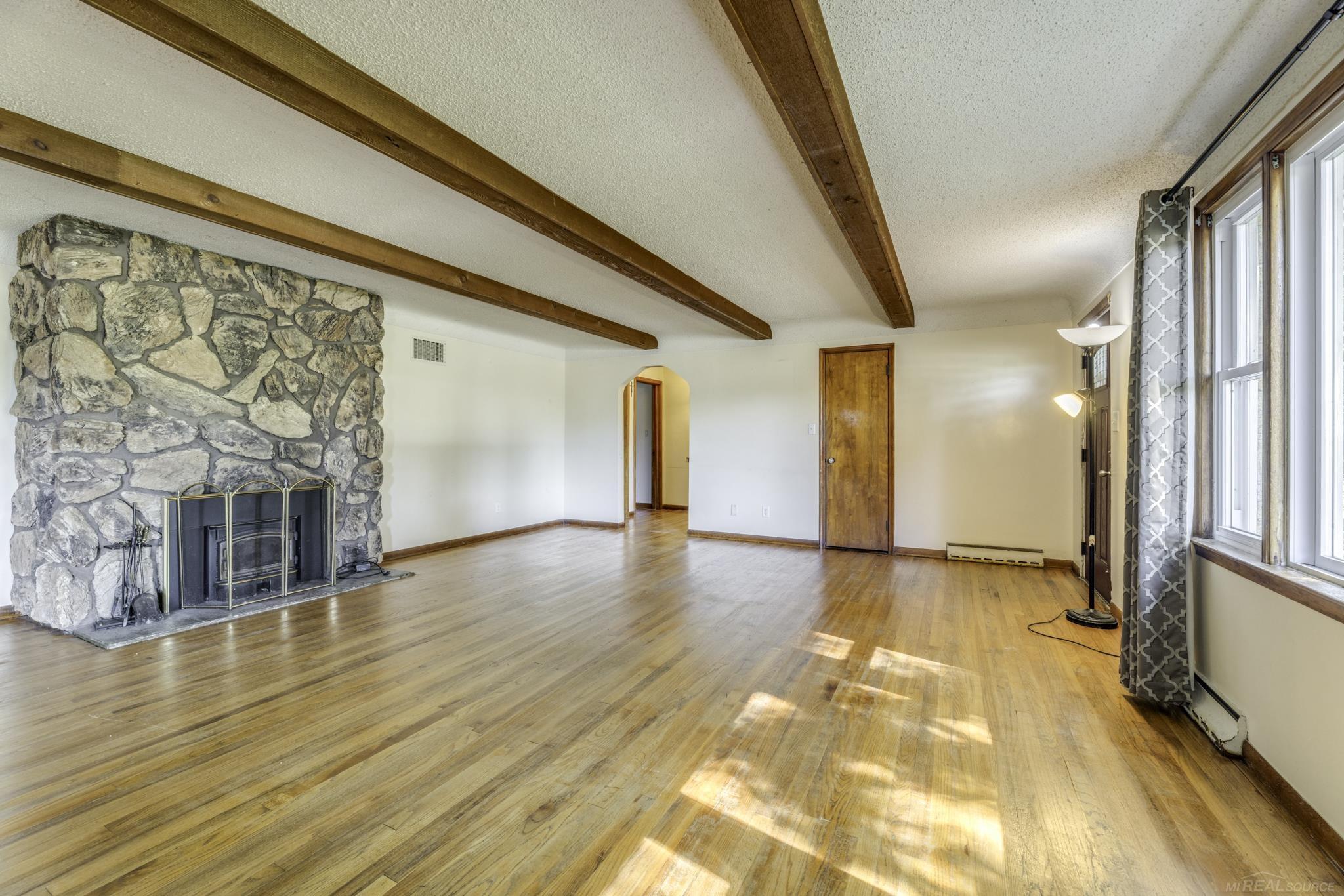 5920 Lakeshore Road
