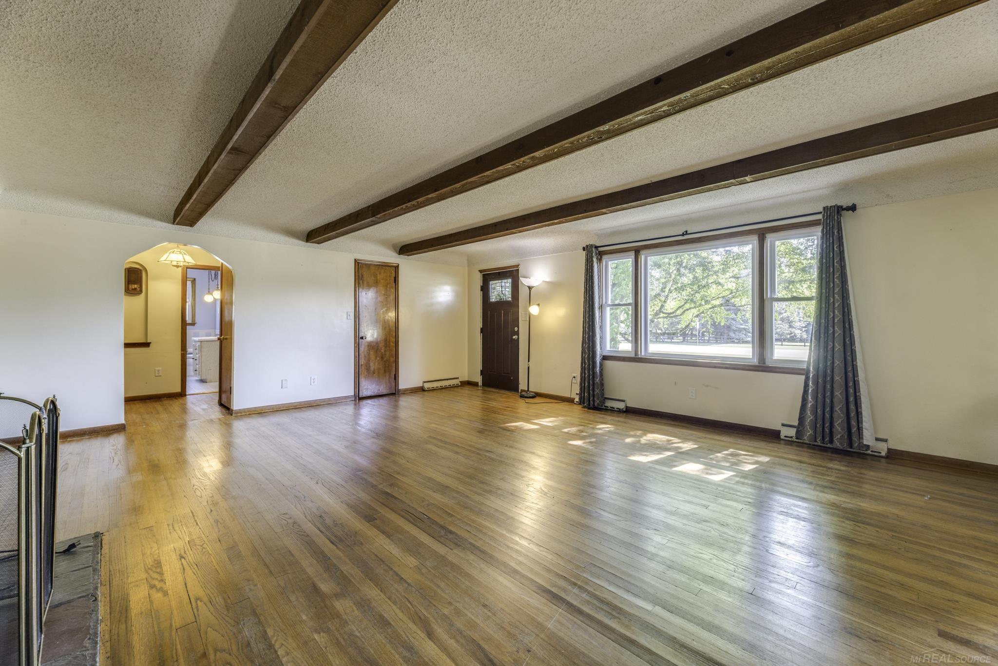 5920 Lakeshore Road