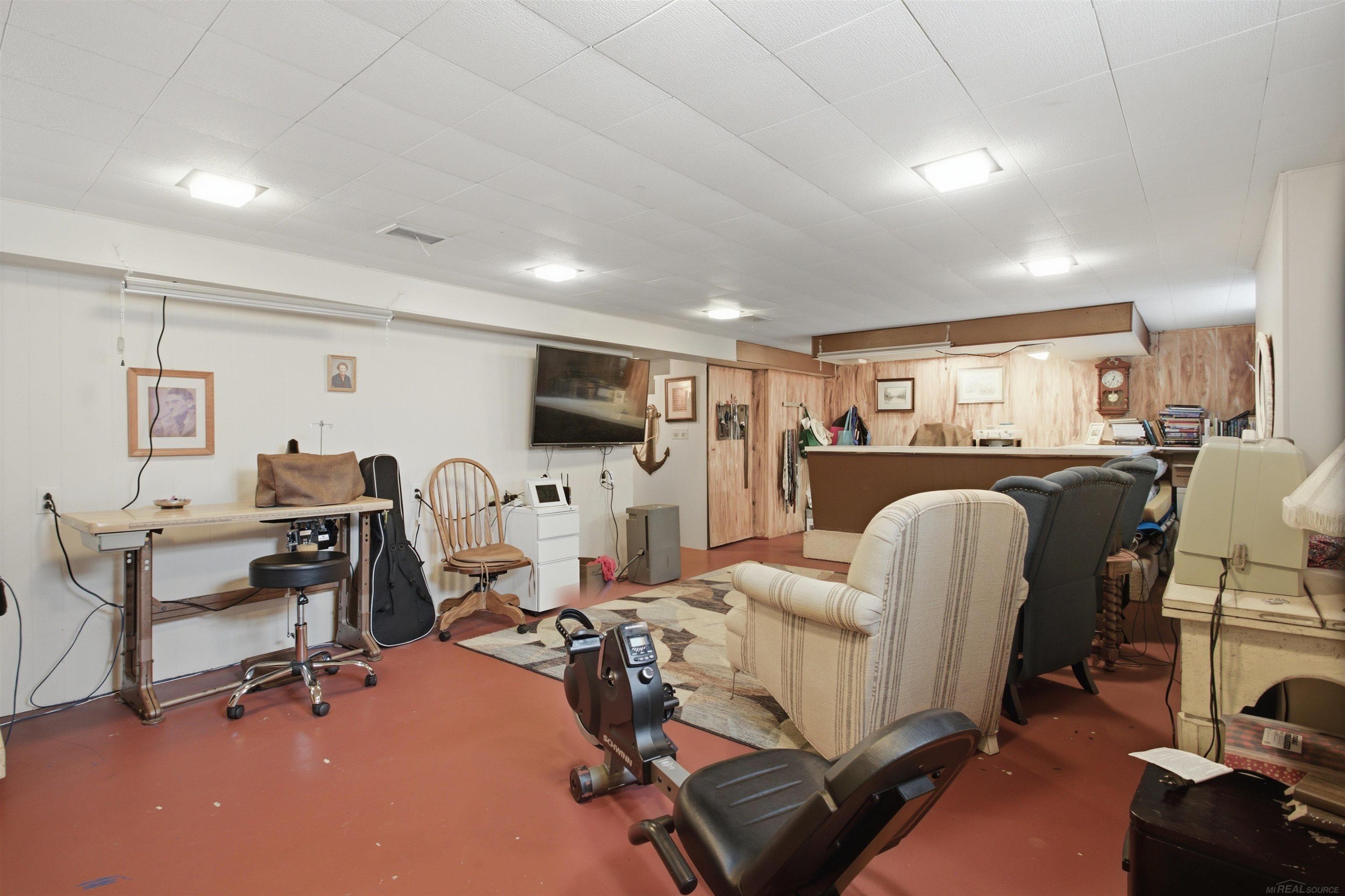 728 Lakeview Drive