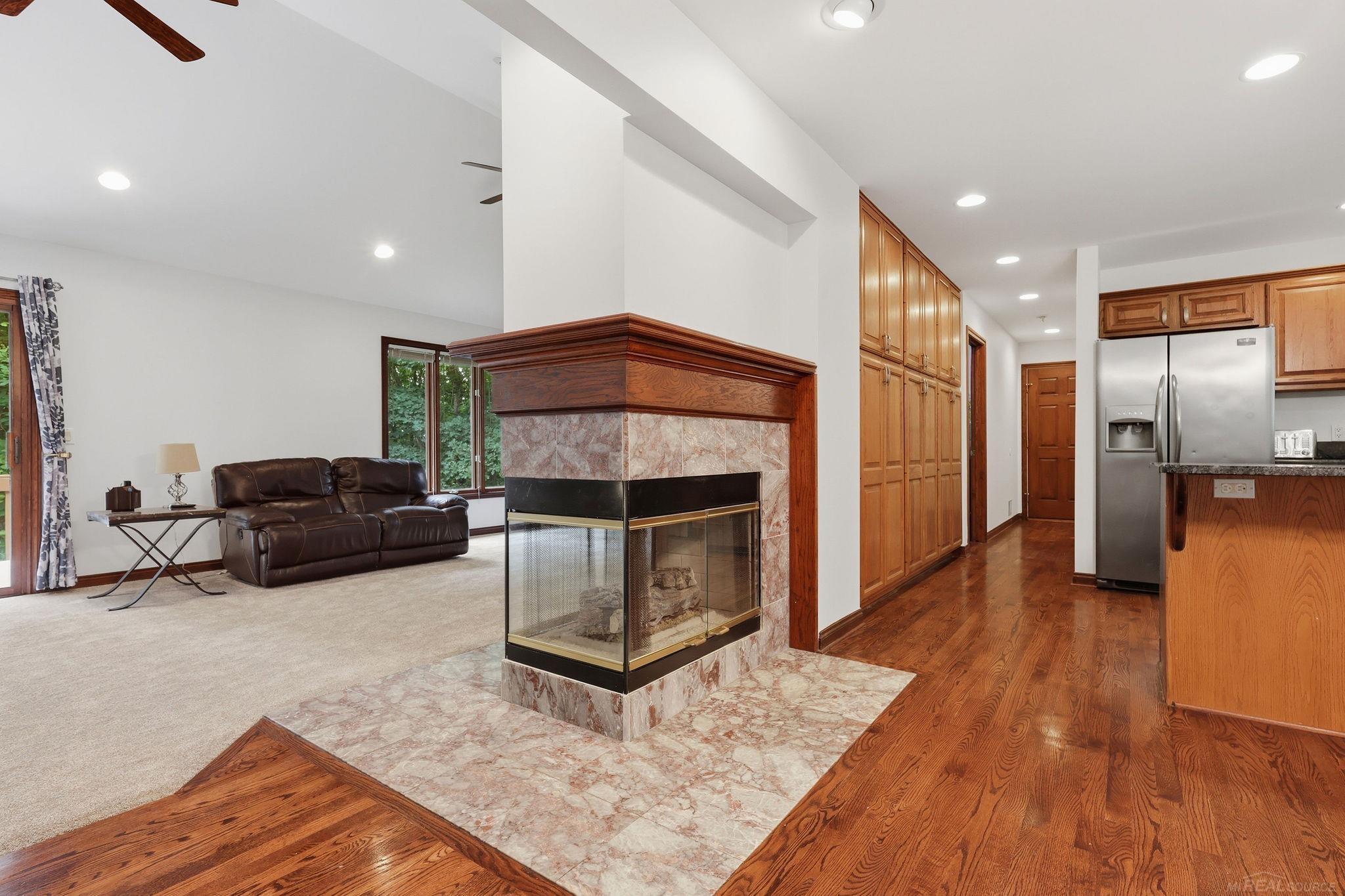 3867 Nutcracker Court