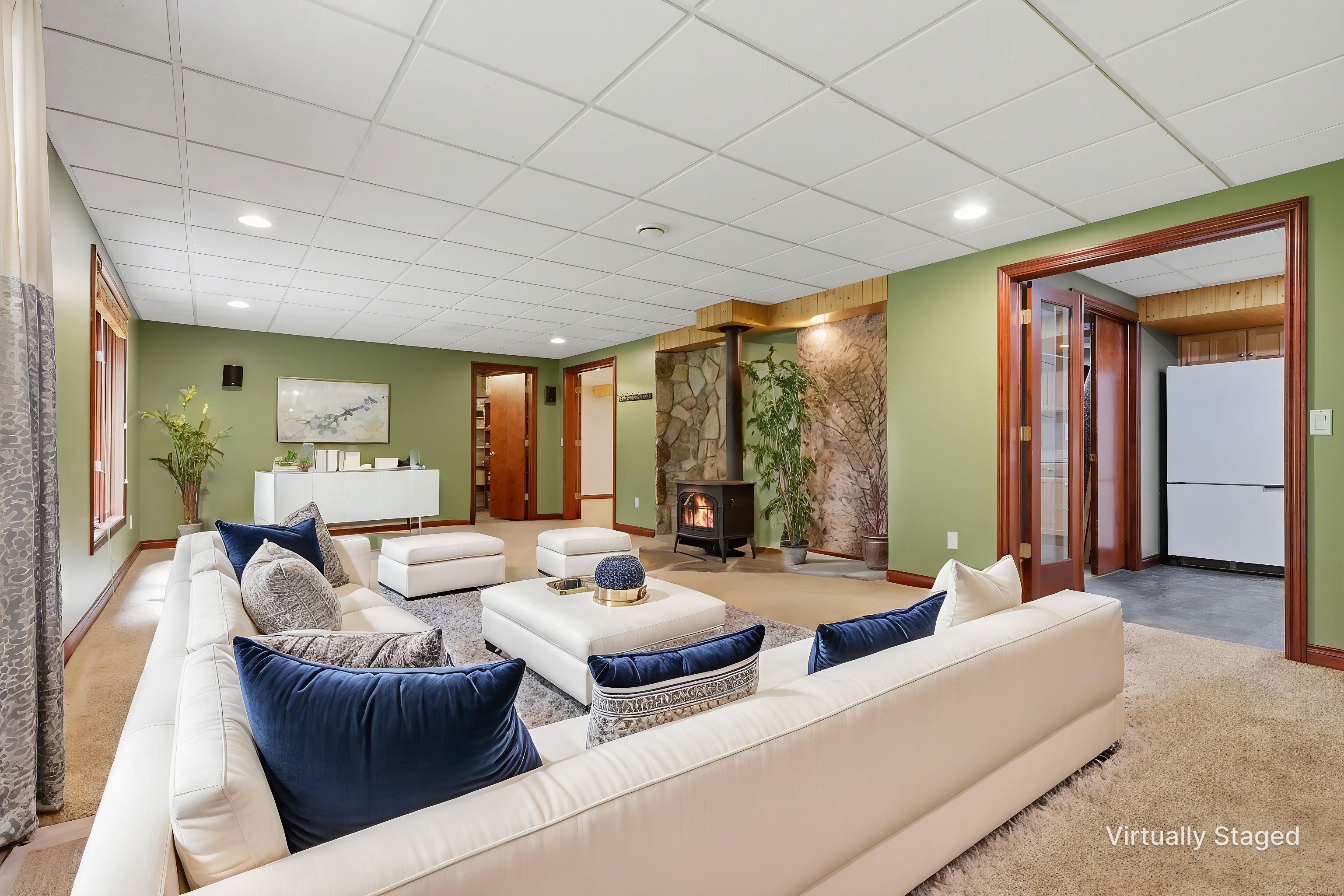 3867 Nutcracker Court