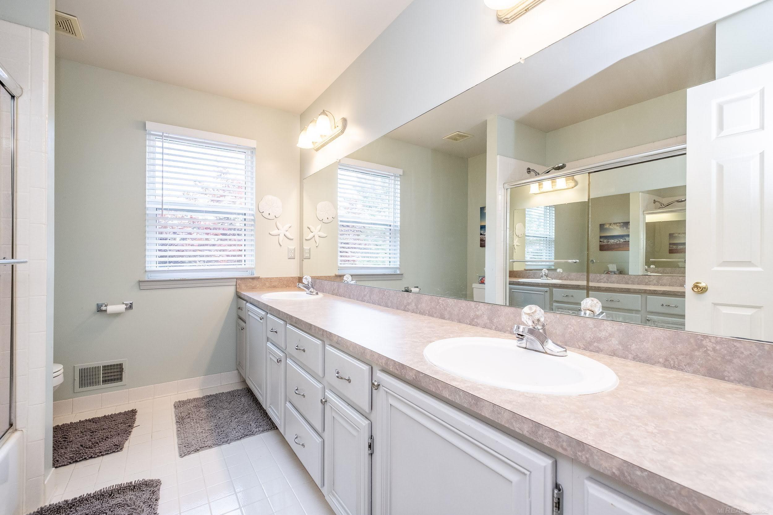 19573 Tanglewood Circle