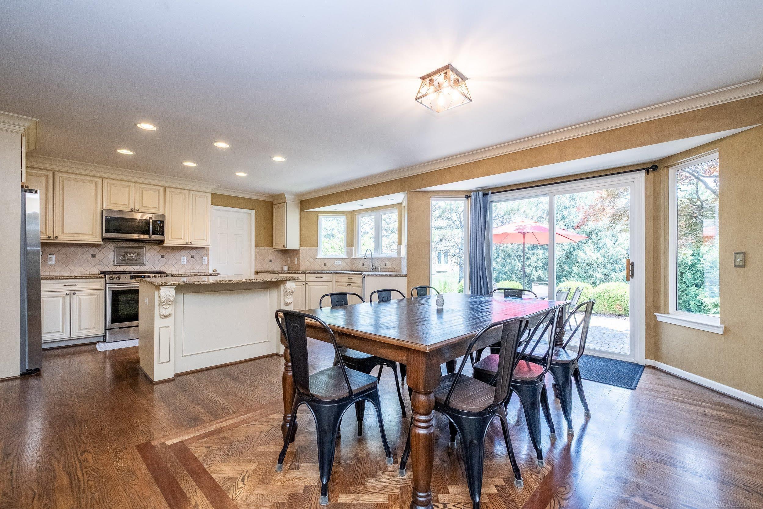 19573 Tanglewood Circle