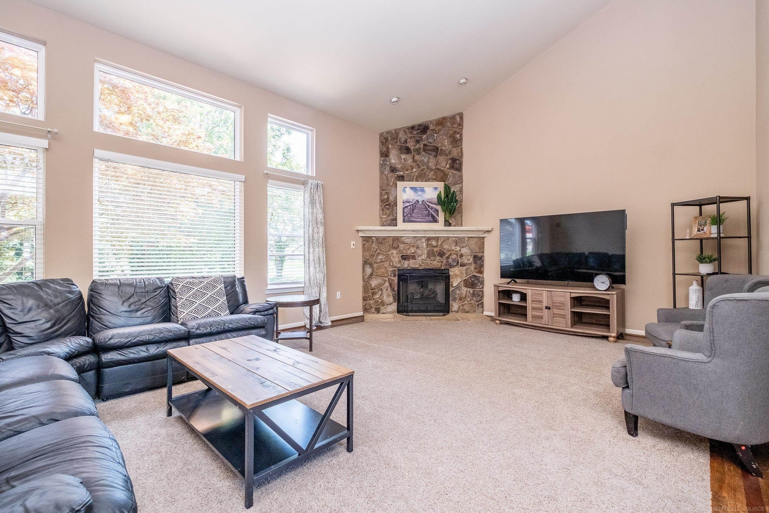 19573 Tanglewood Circle