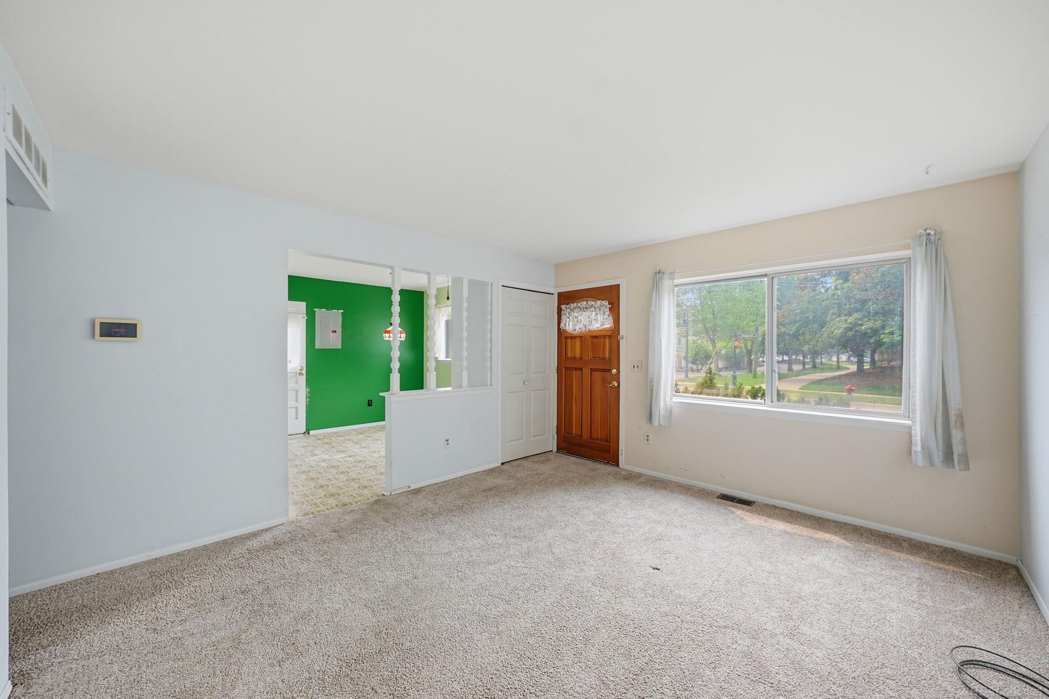 1069 Urbancrest Drive