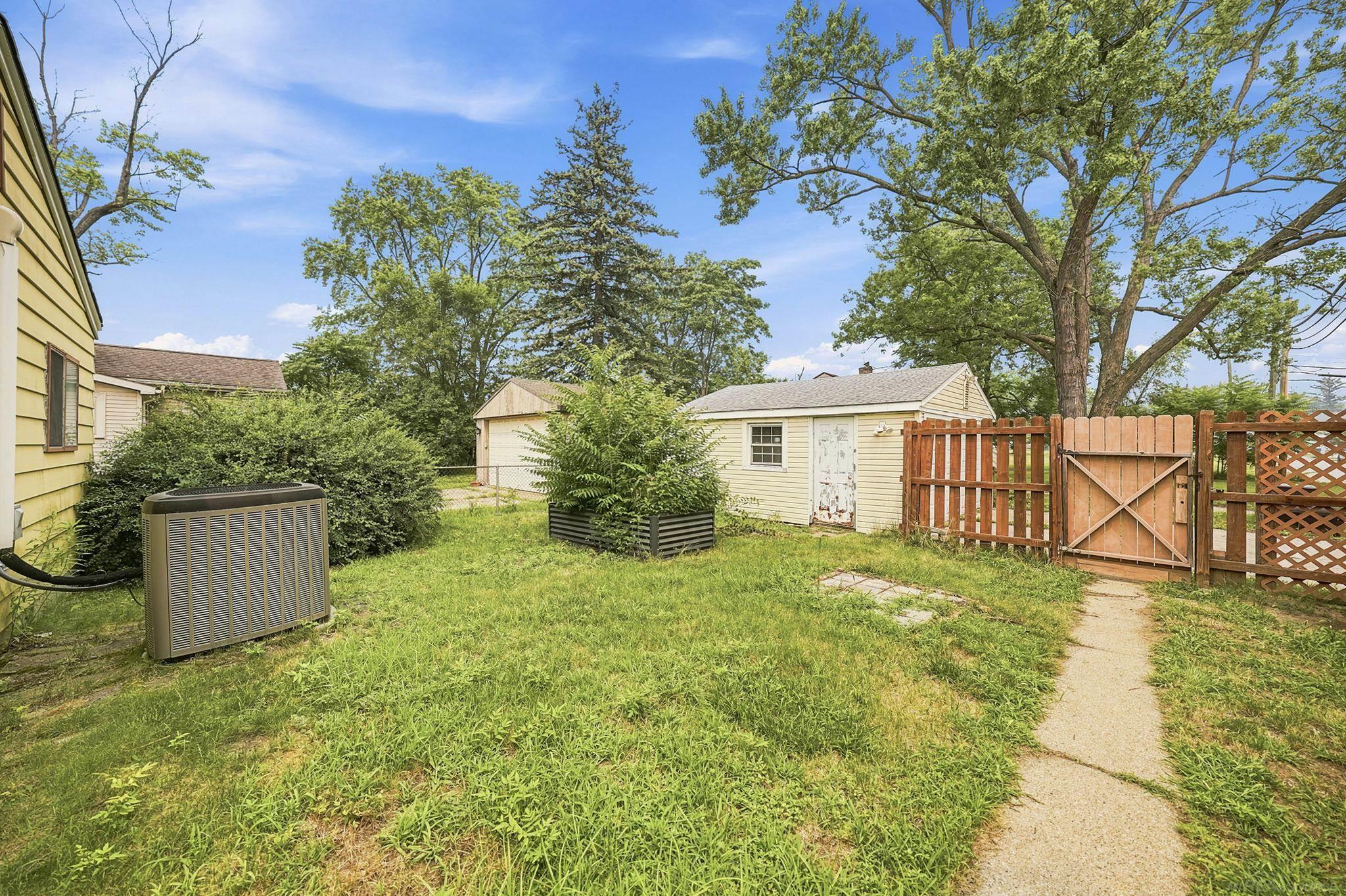 1069 Urbancrest Drive
