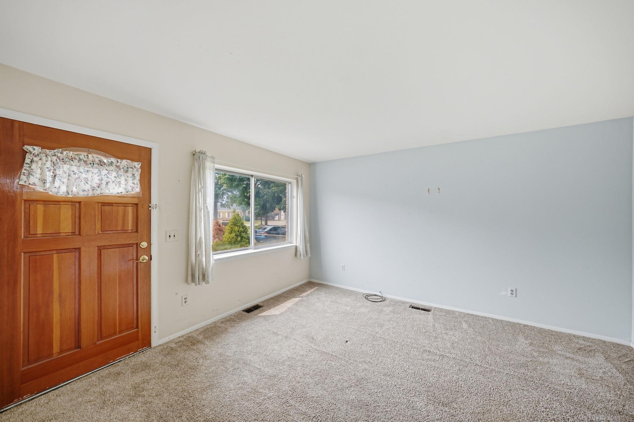 1069 Urbancrest Drive