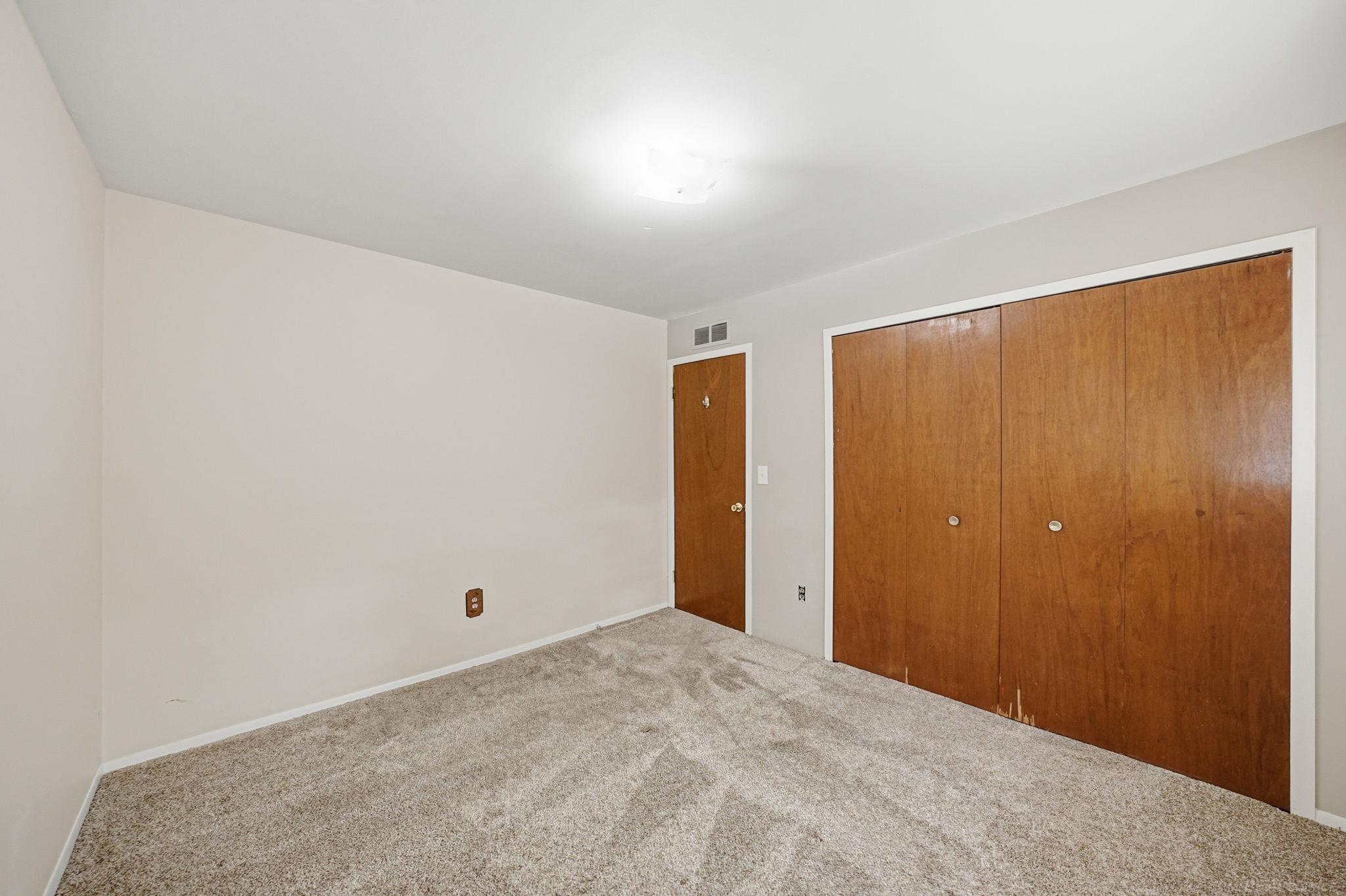 1069 Urbancrest Drive