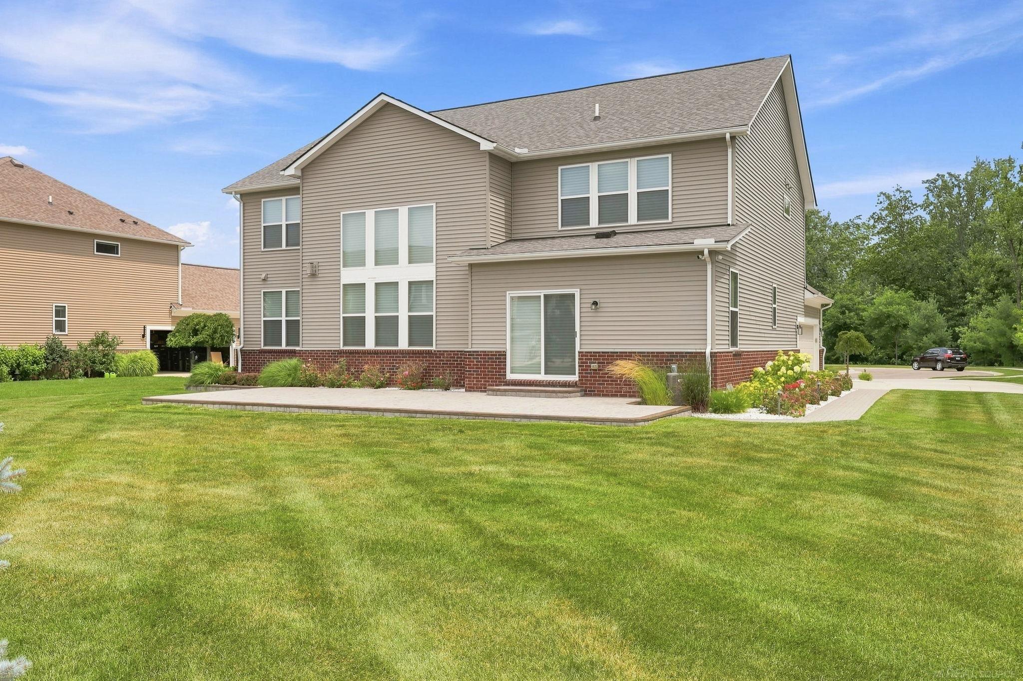 950 Weber Court
