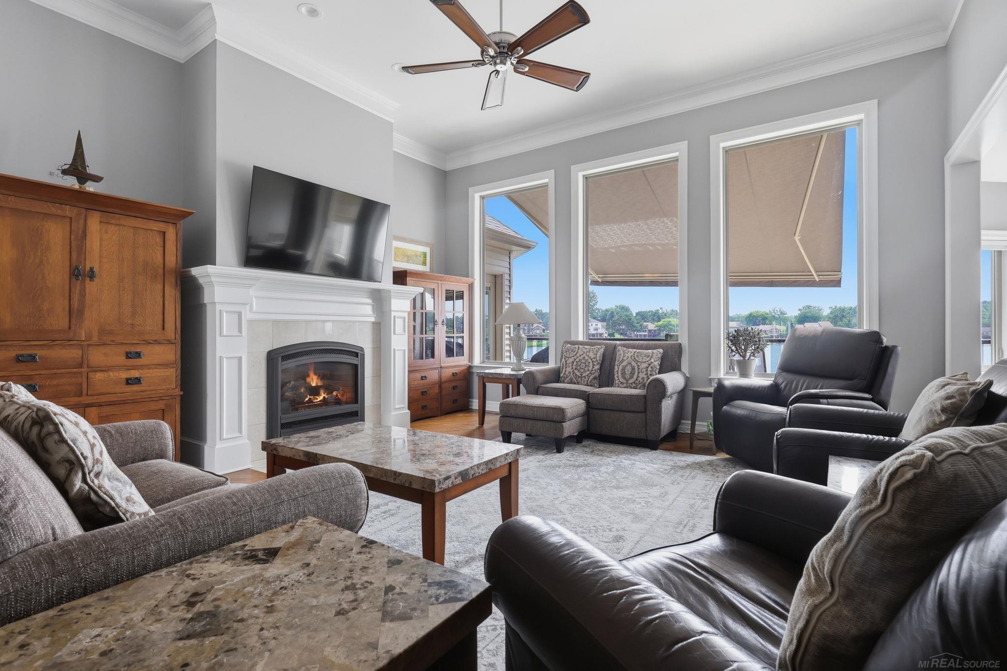 750 Bay Pointe Drive