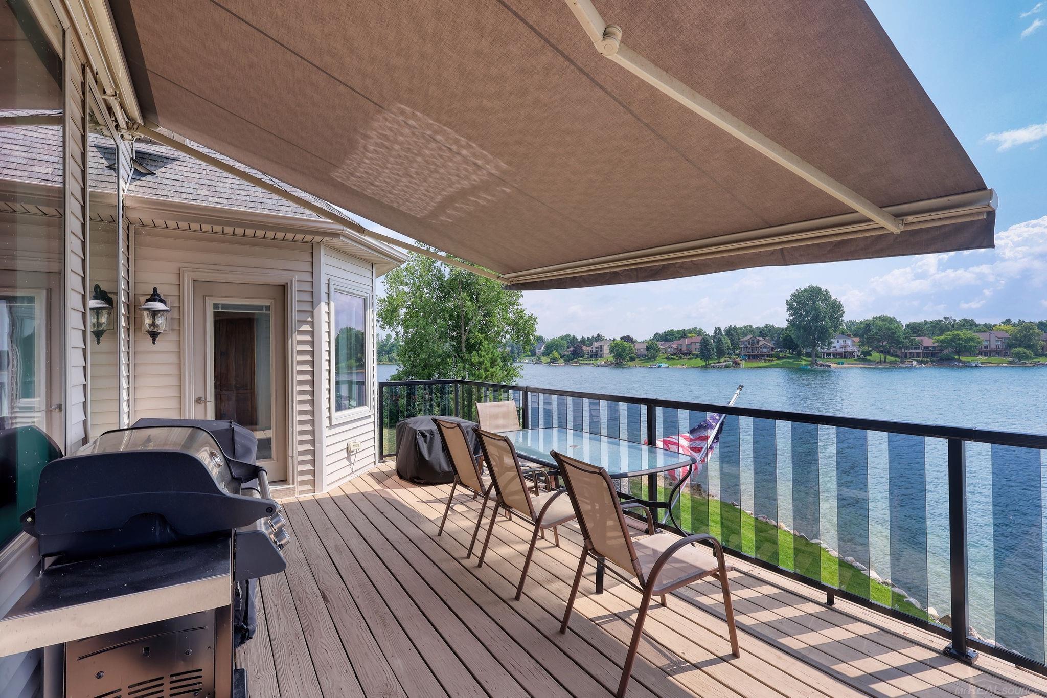 750 Bay Pointe Drive