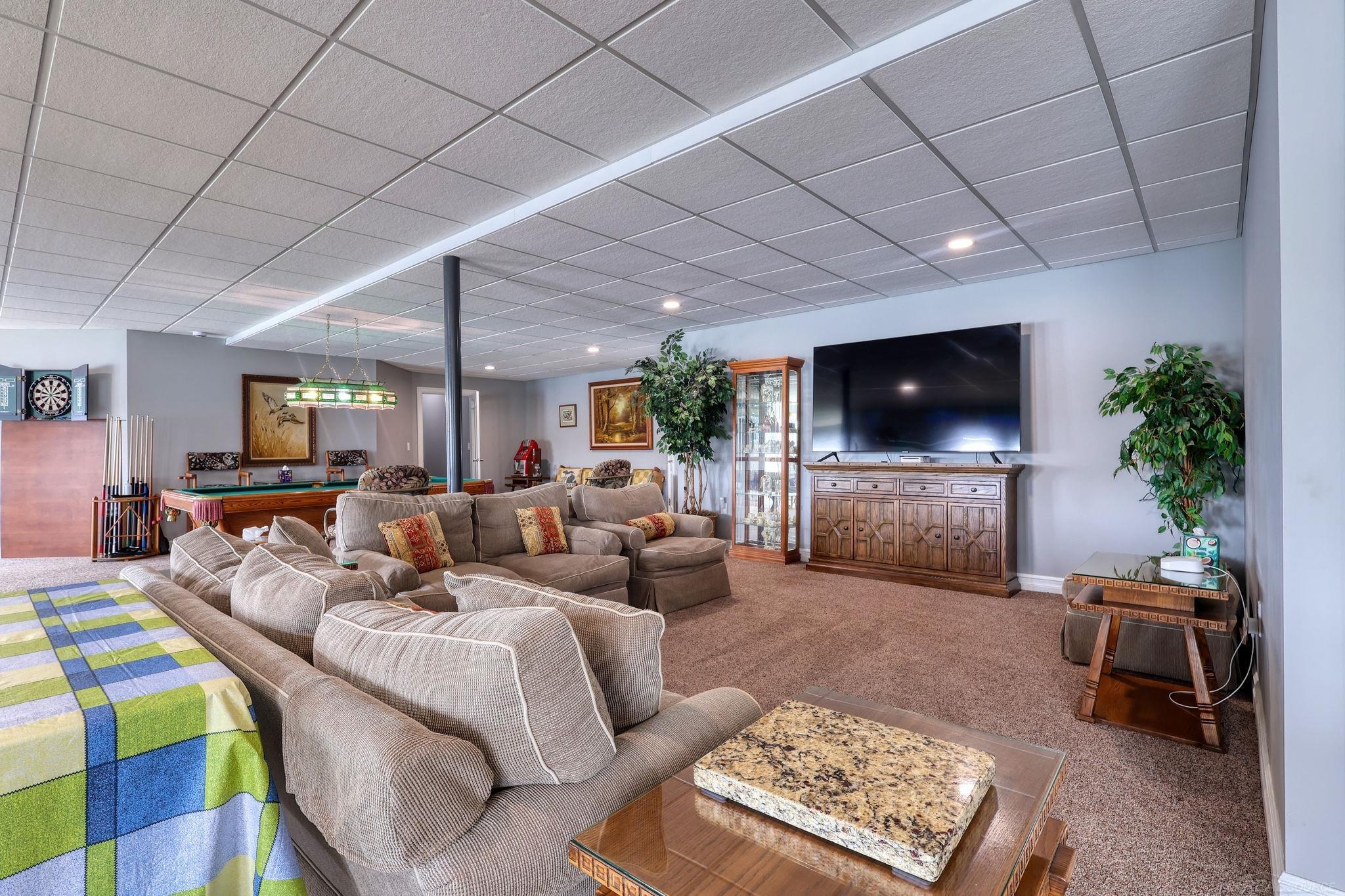 750 Bay Pointe Drive