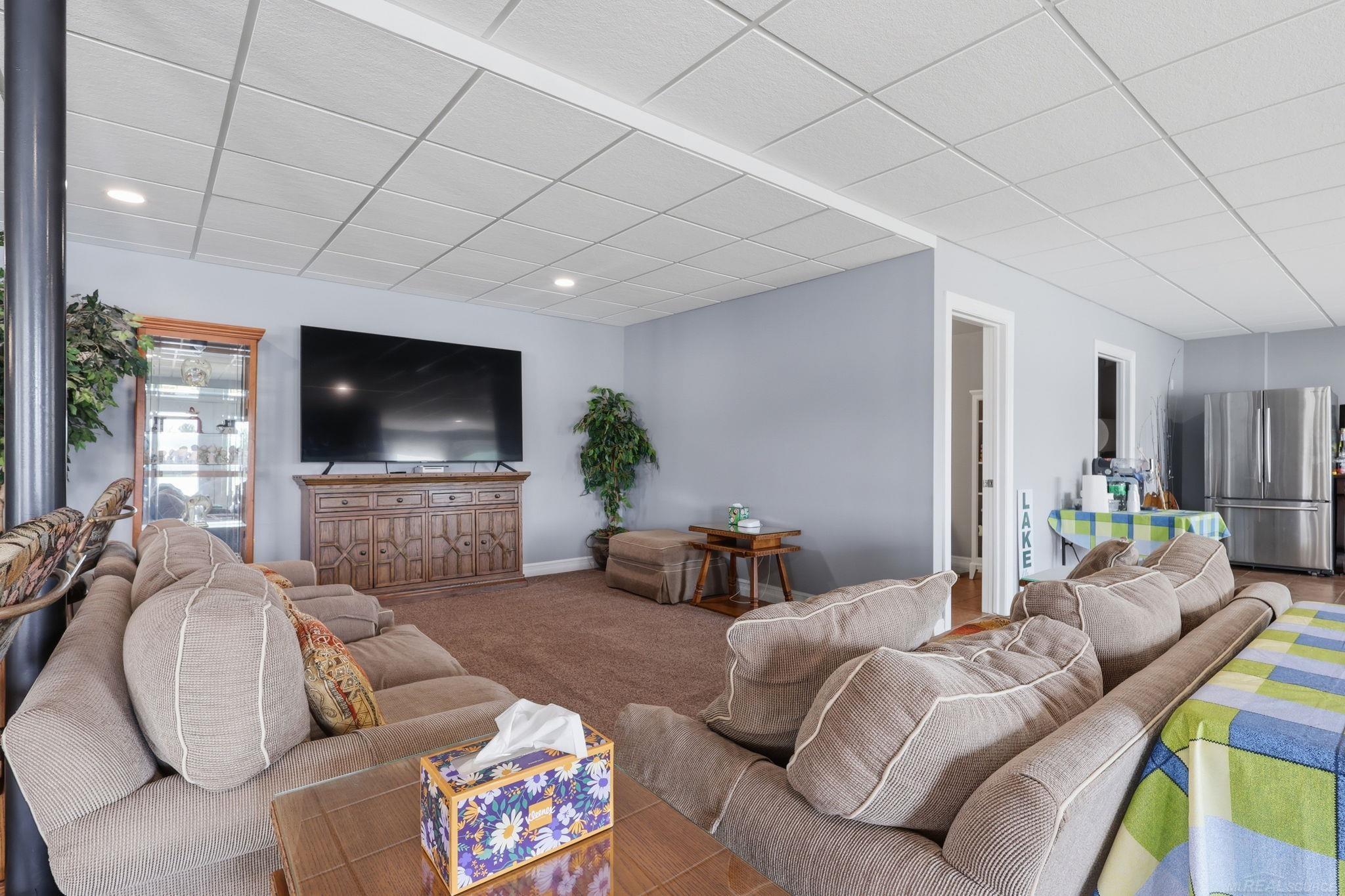 750 Bay Pointe Drive