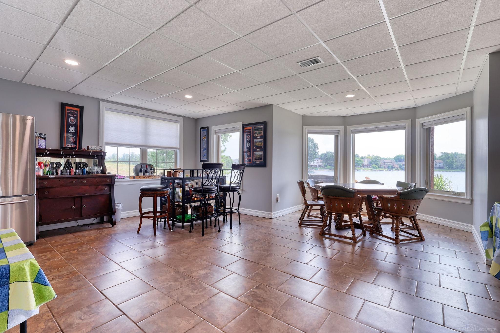 750 Bay Pointe Drive