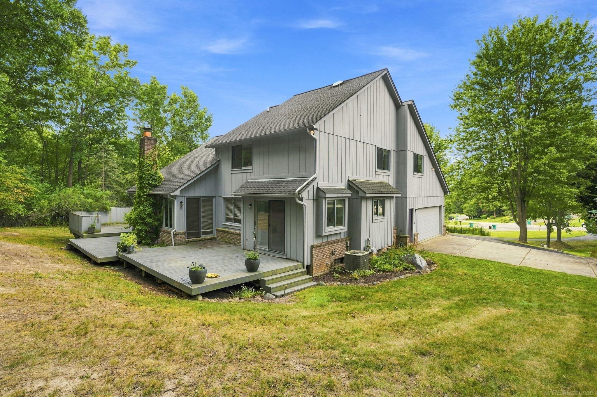 1085 Bear Creek Court