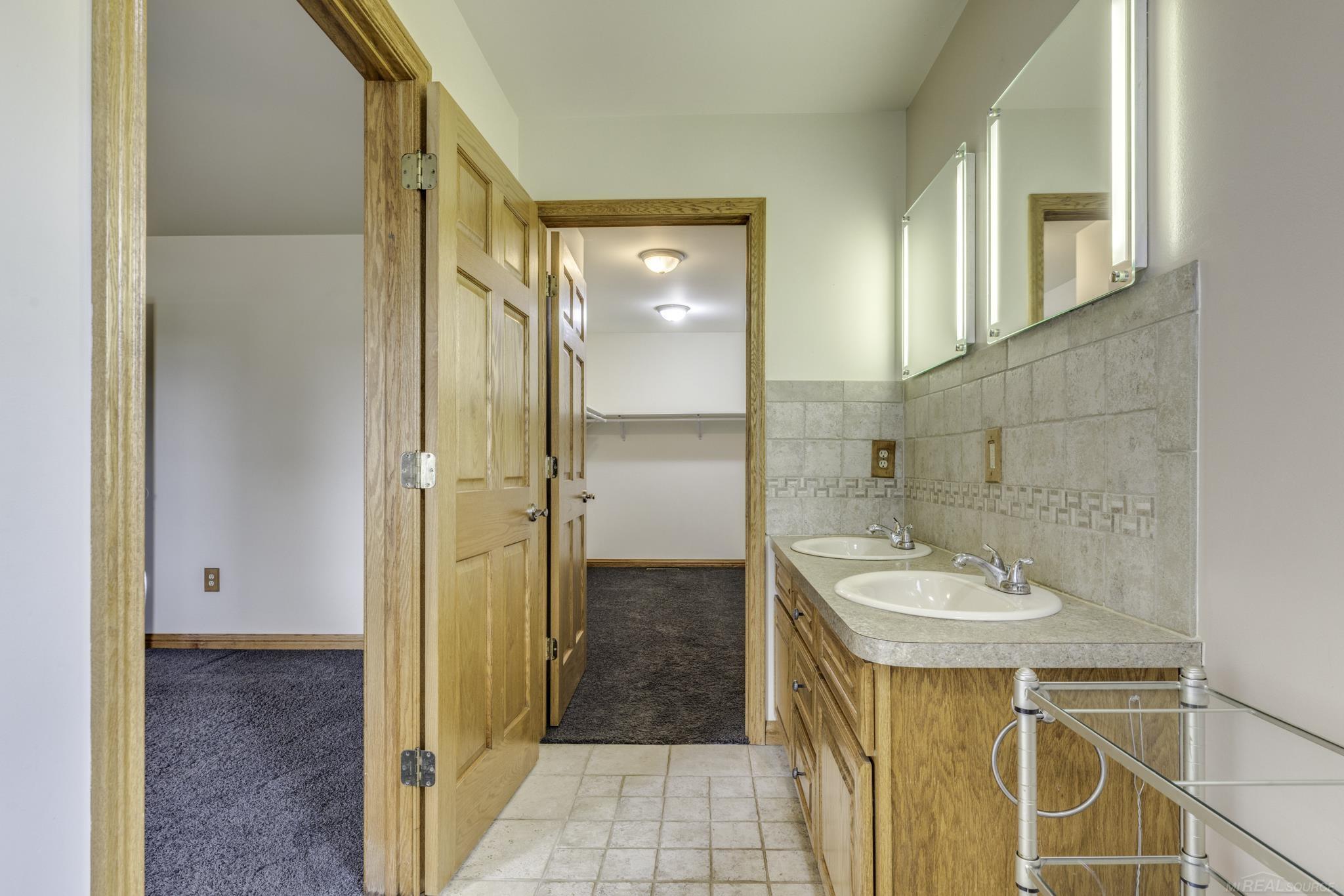 6144 Mortimer Line Road