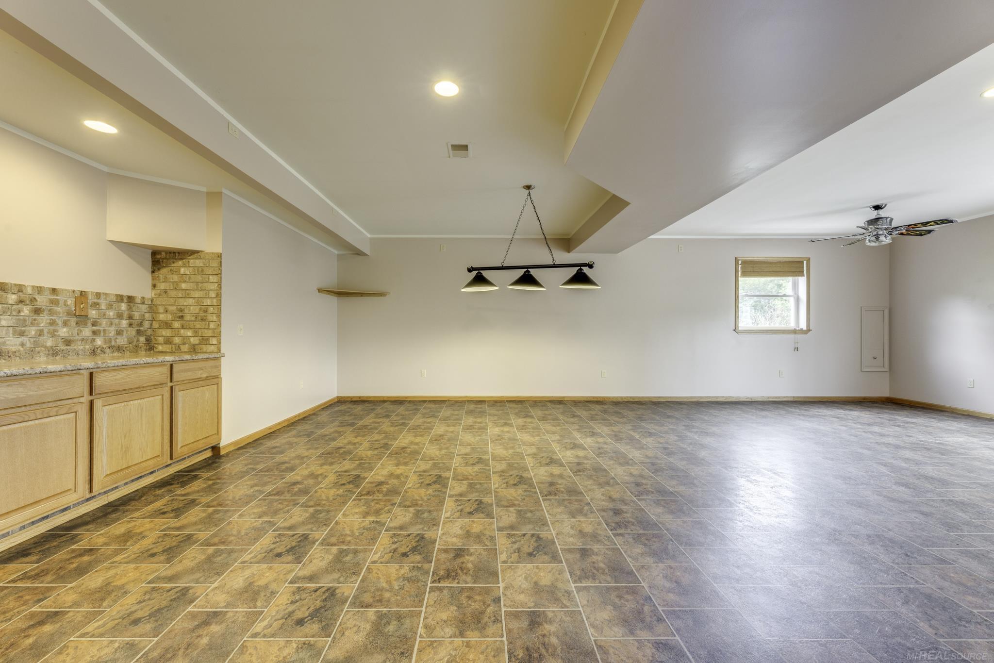 6144 Mortimer Line Road