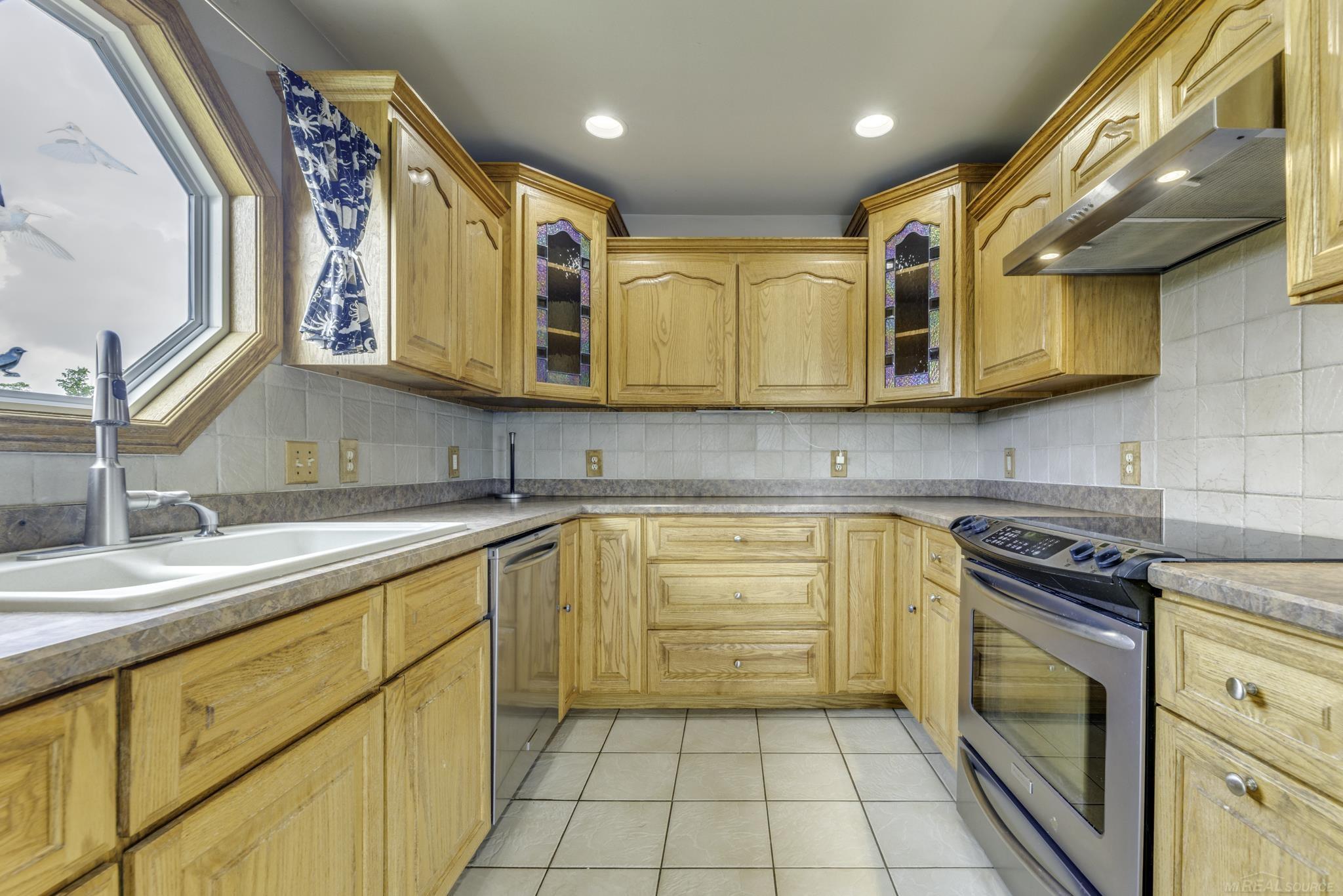 6144 Mortimer Line Road