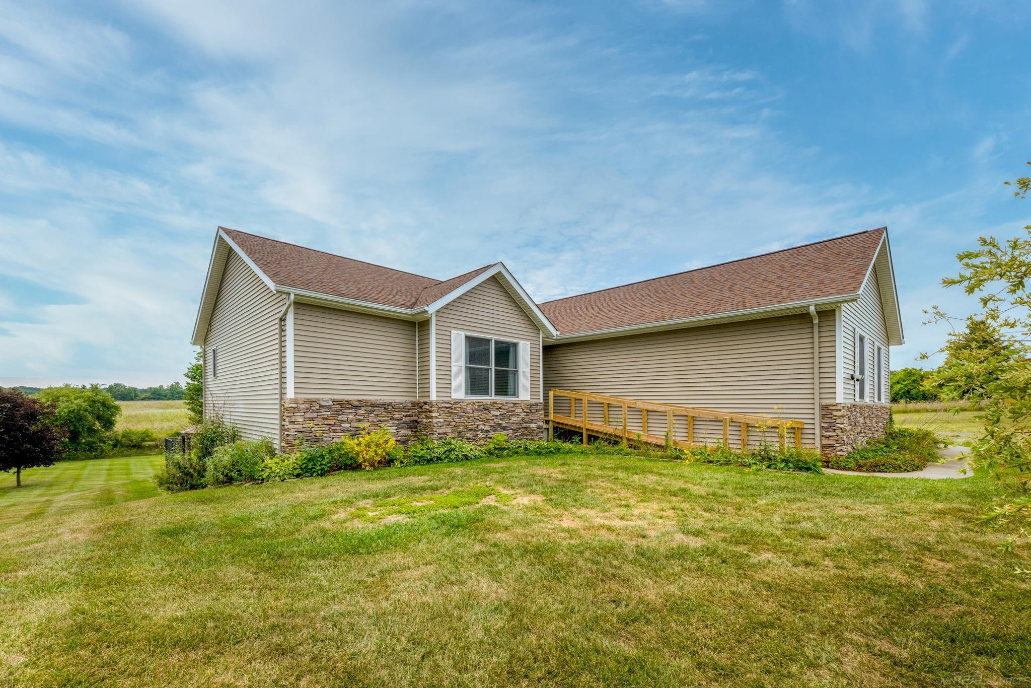 6144 Mortimer Line Road