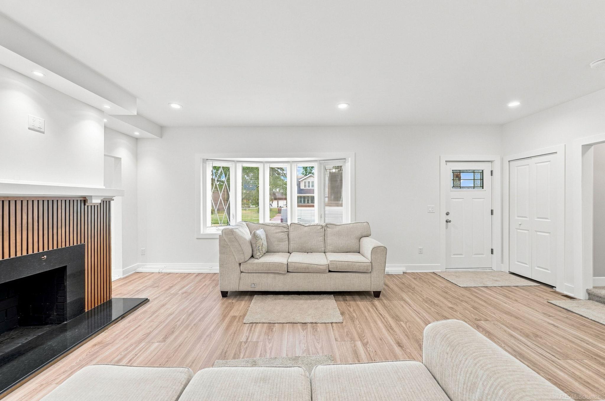 3438 Balfour Road