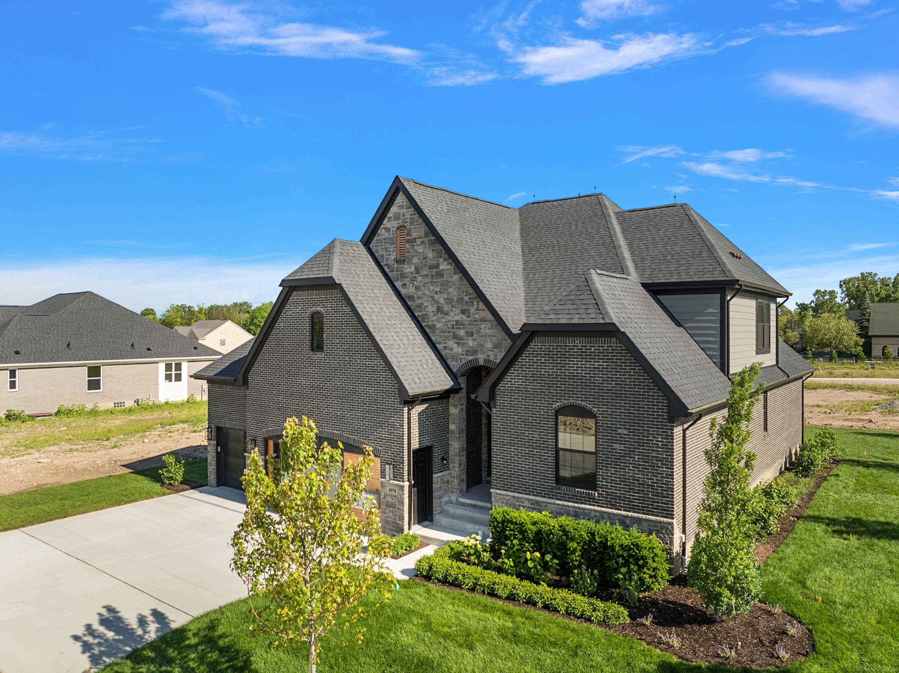 4140 Blossom Drive
