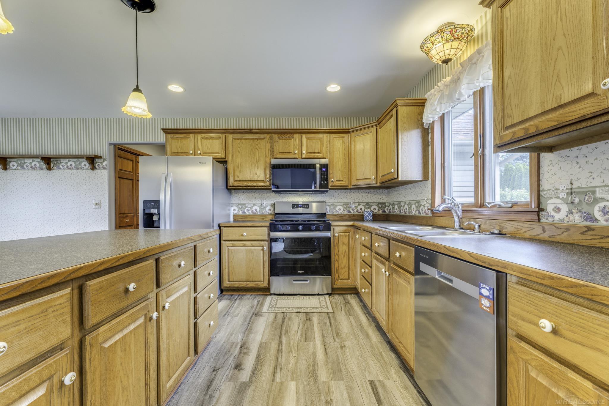 5401 William Drive