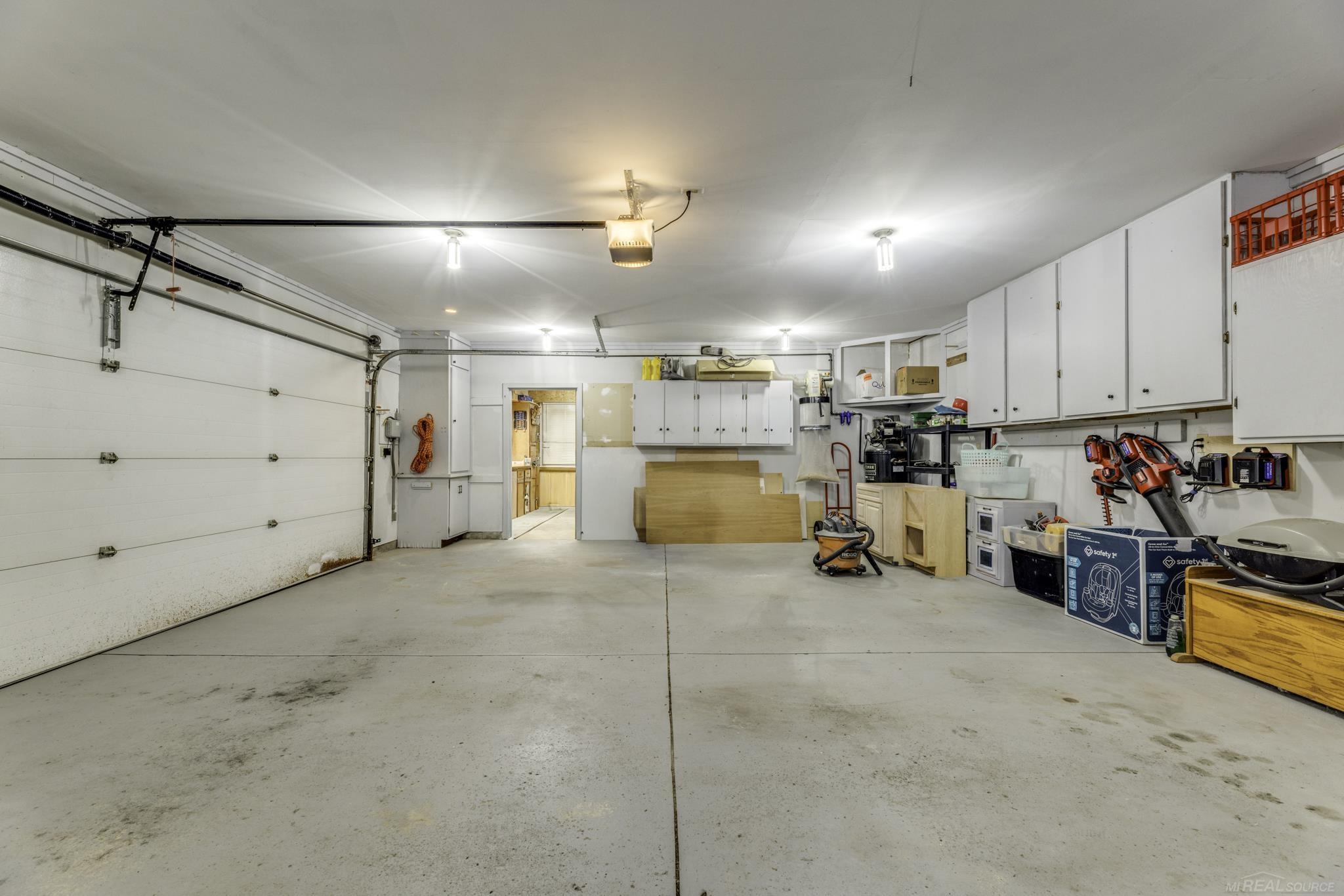 4333 Gratiot Avenue