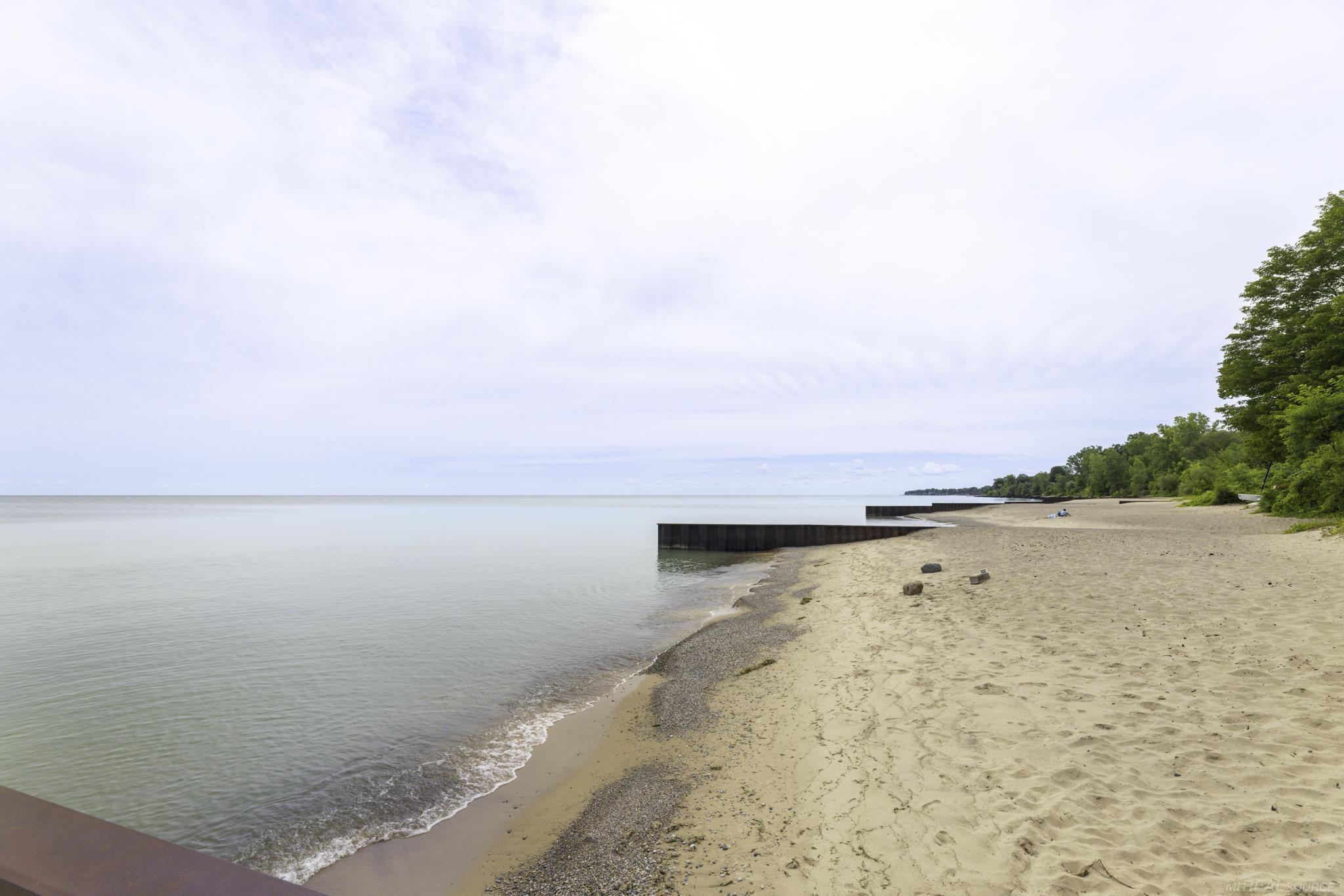 6894 Lakeshore Road