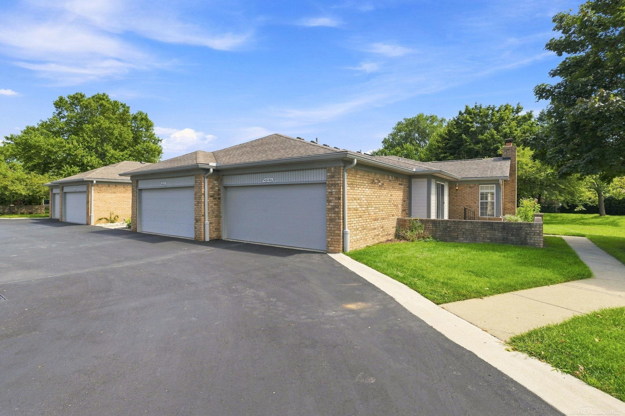 48490 Piedmont Court
