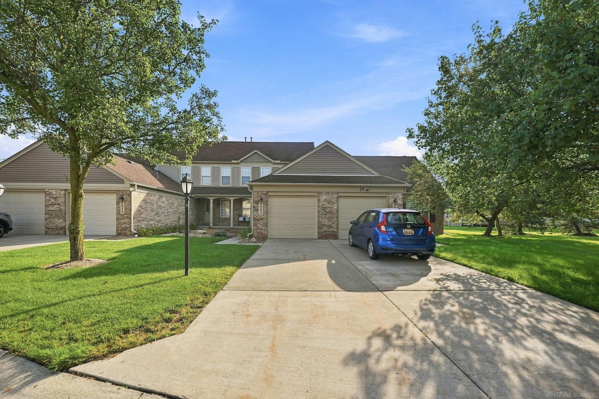 4083 W Hunters Circle