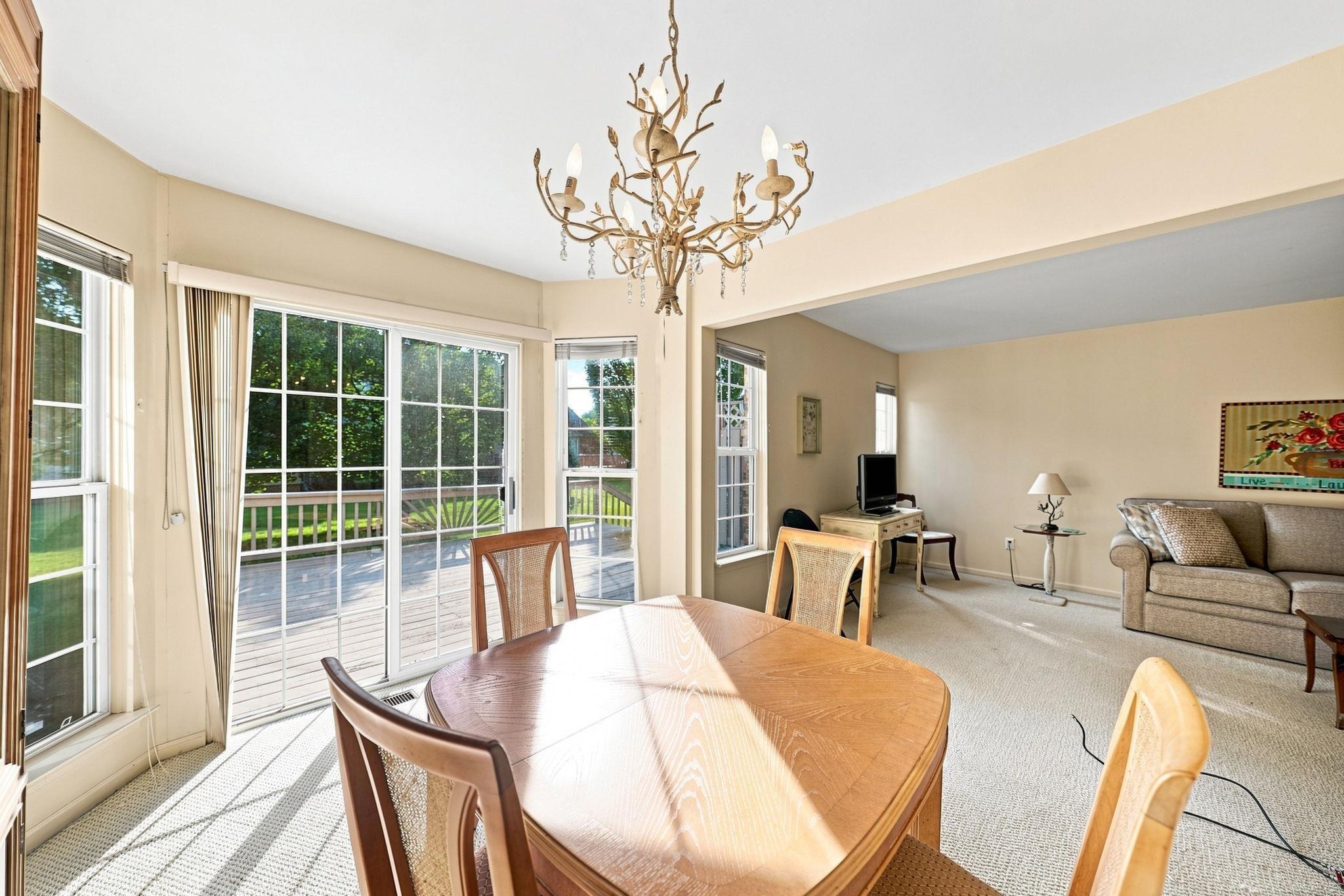 4083 W Hunters Circle