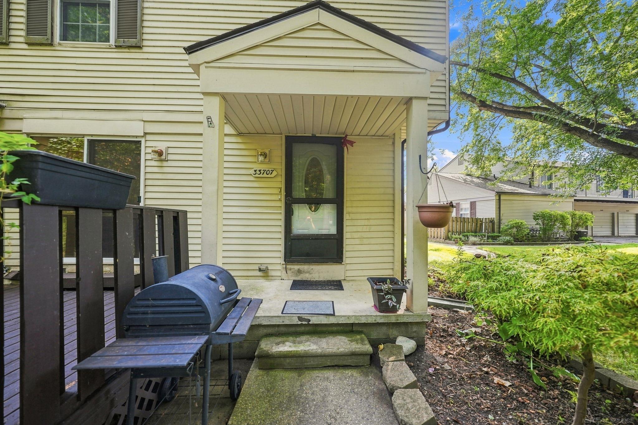 33707 Bayview Dr Drive
