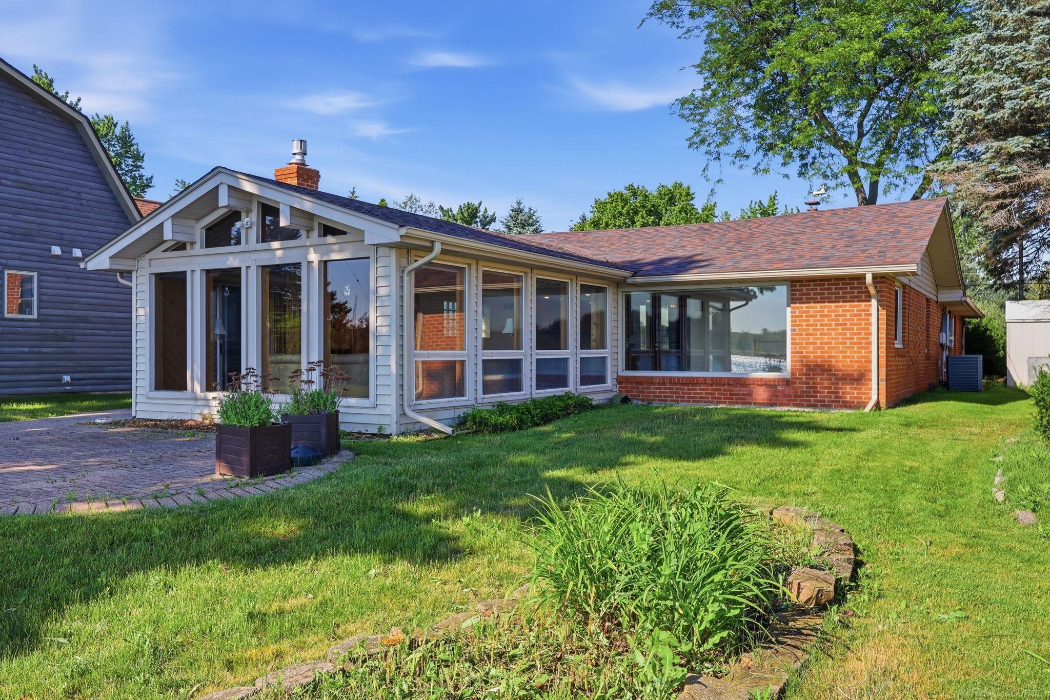 3549 River Road Road